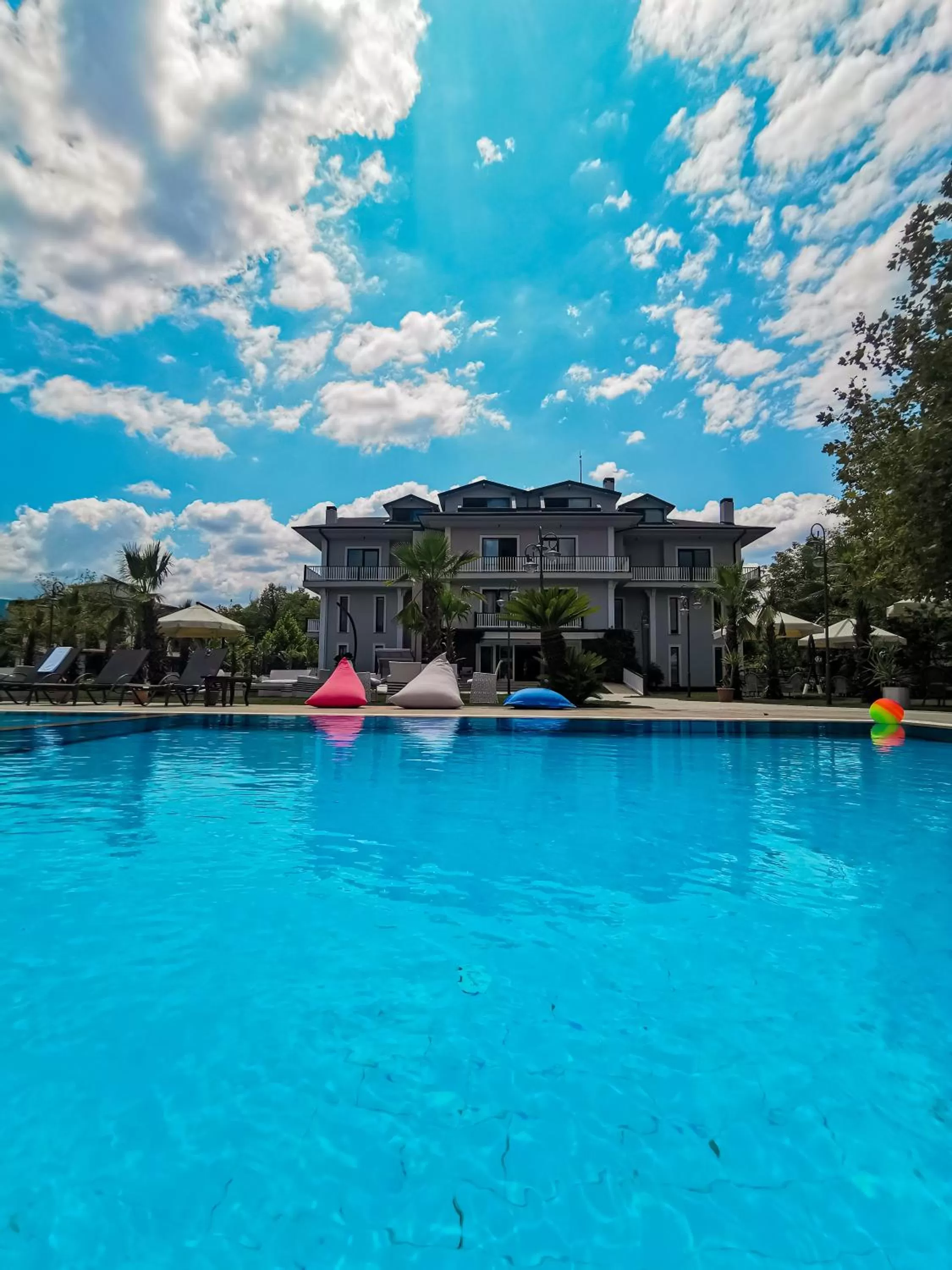 Property building, Swimming Pool in Didi Butik Hotel