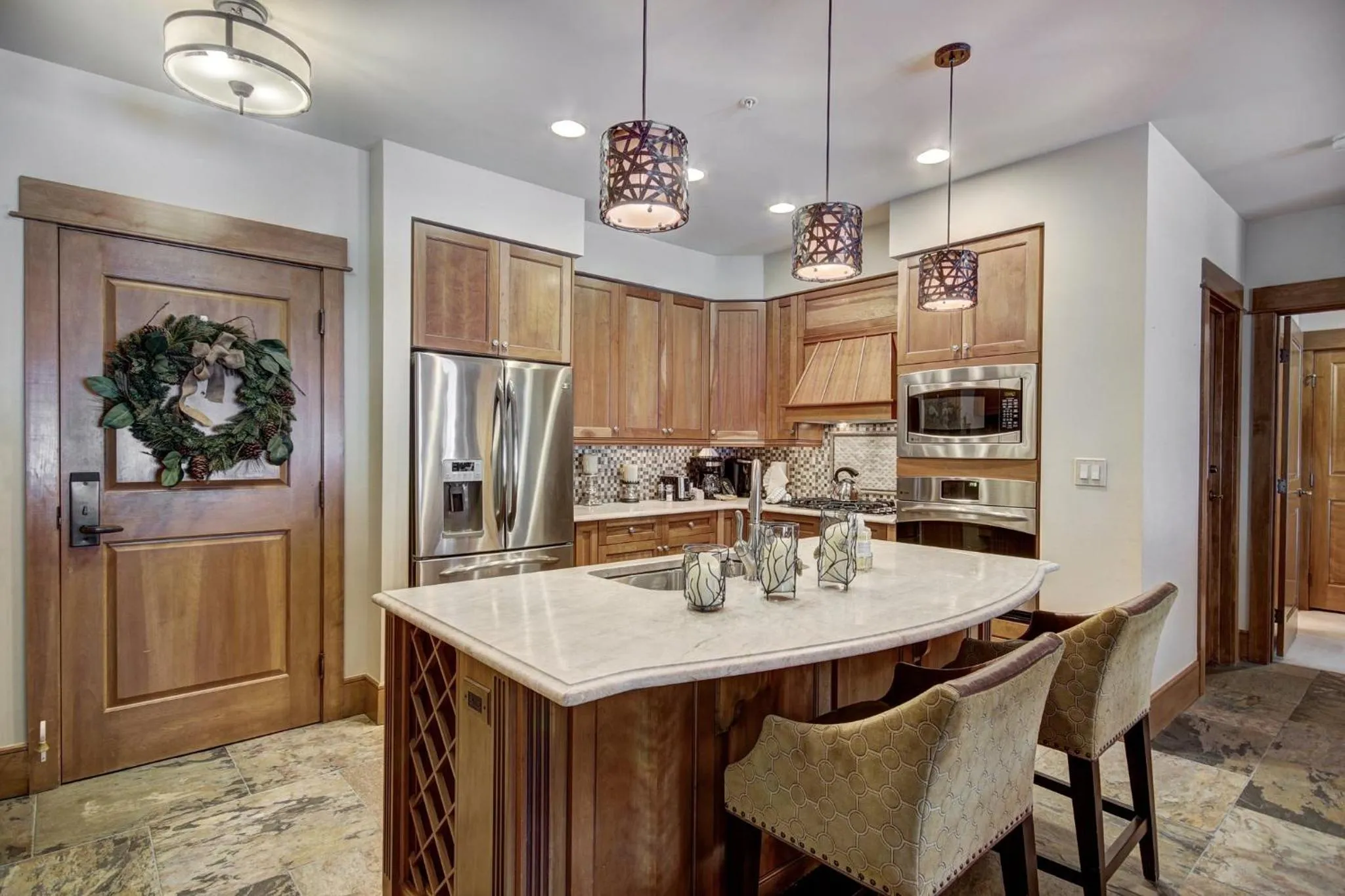 Kitchen or kitchenette in Timbers & Lone Eagle by Vail Resorts