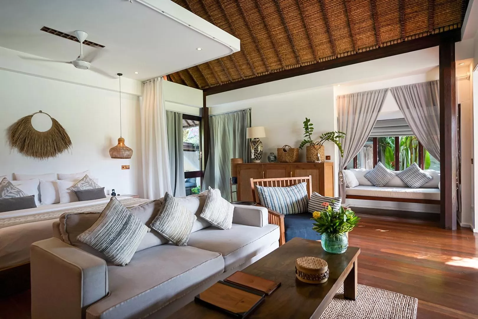 Living room, Bed in Pondok Santi Estate