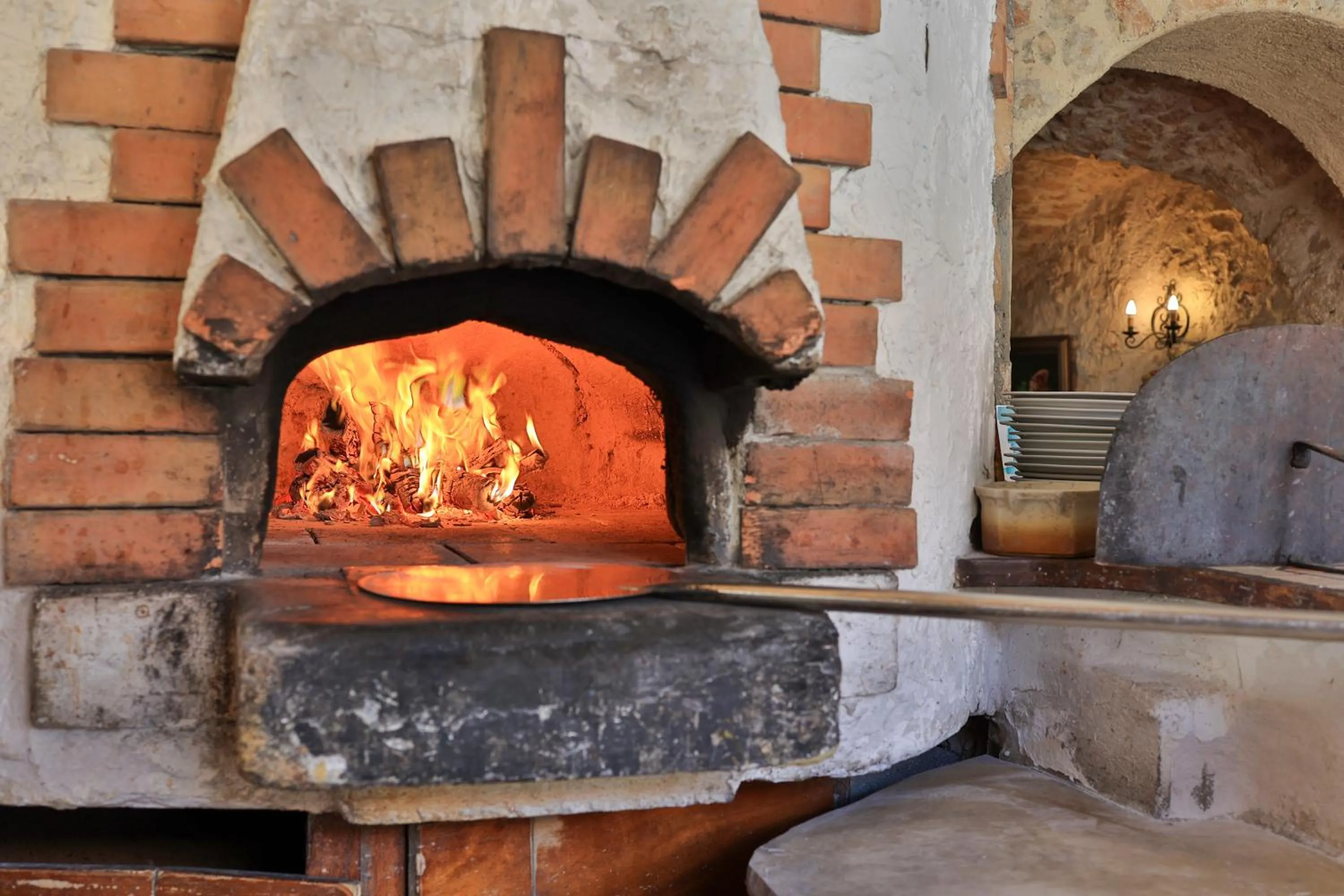 Restaurant/places to eat in Logis Le Relais Imperial