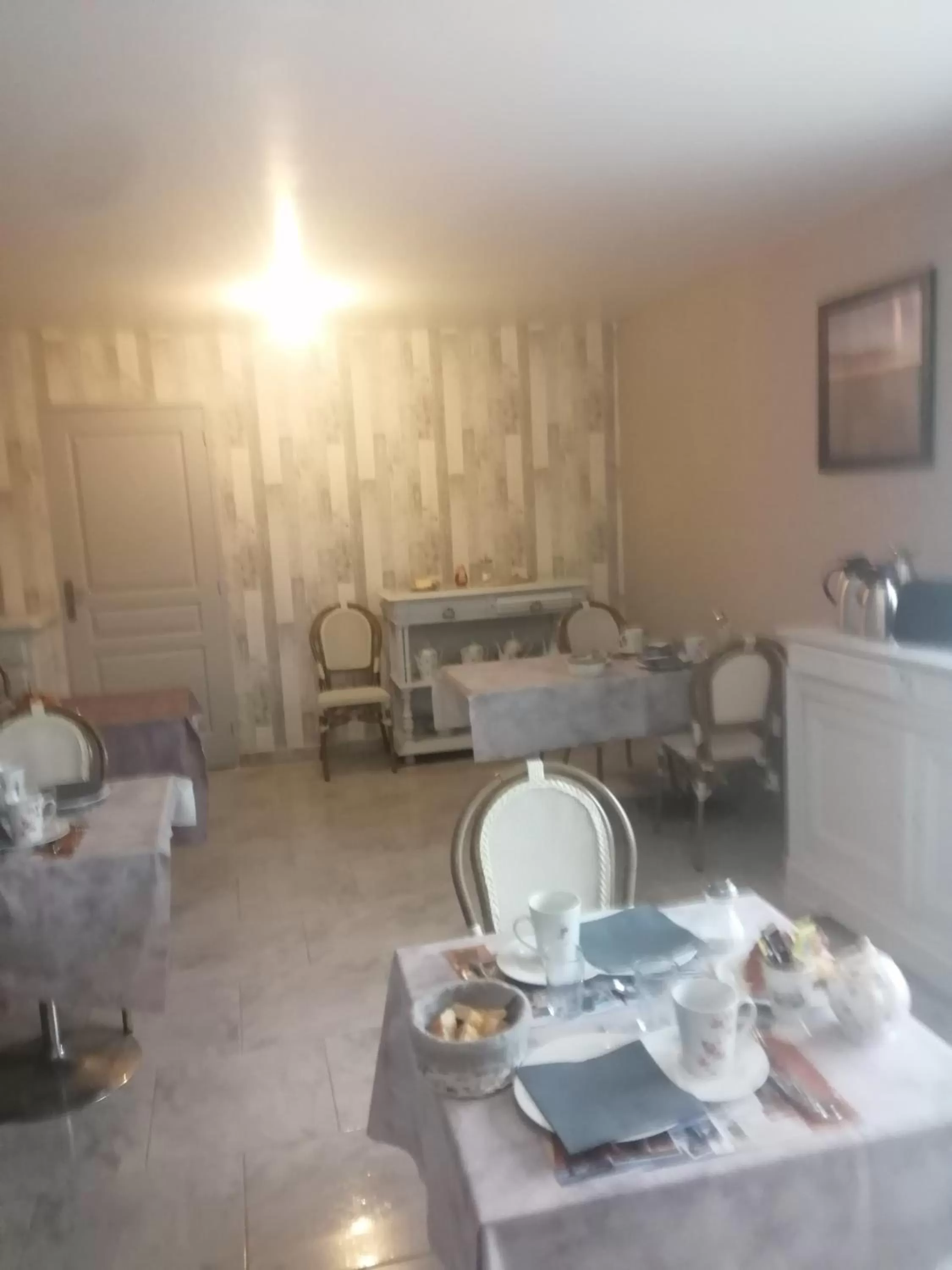 Restaurant/places to eat in la pêcherie bord de mer