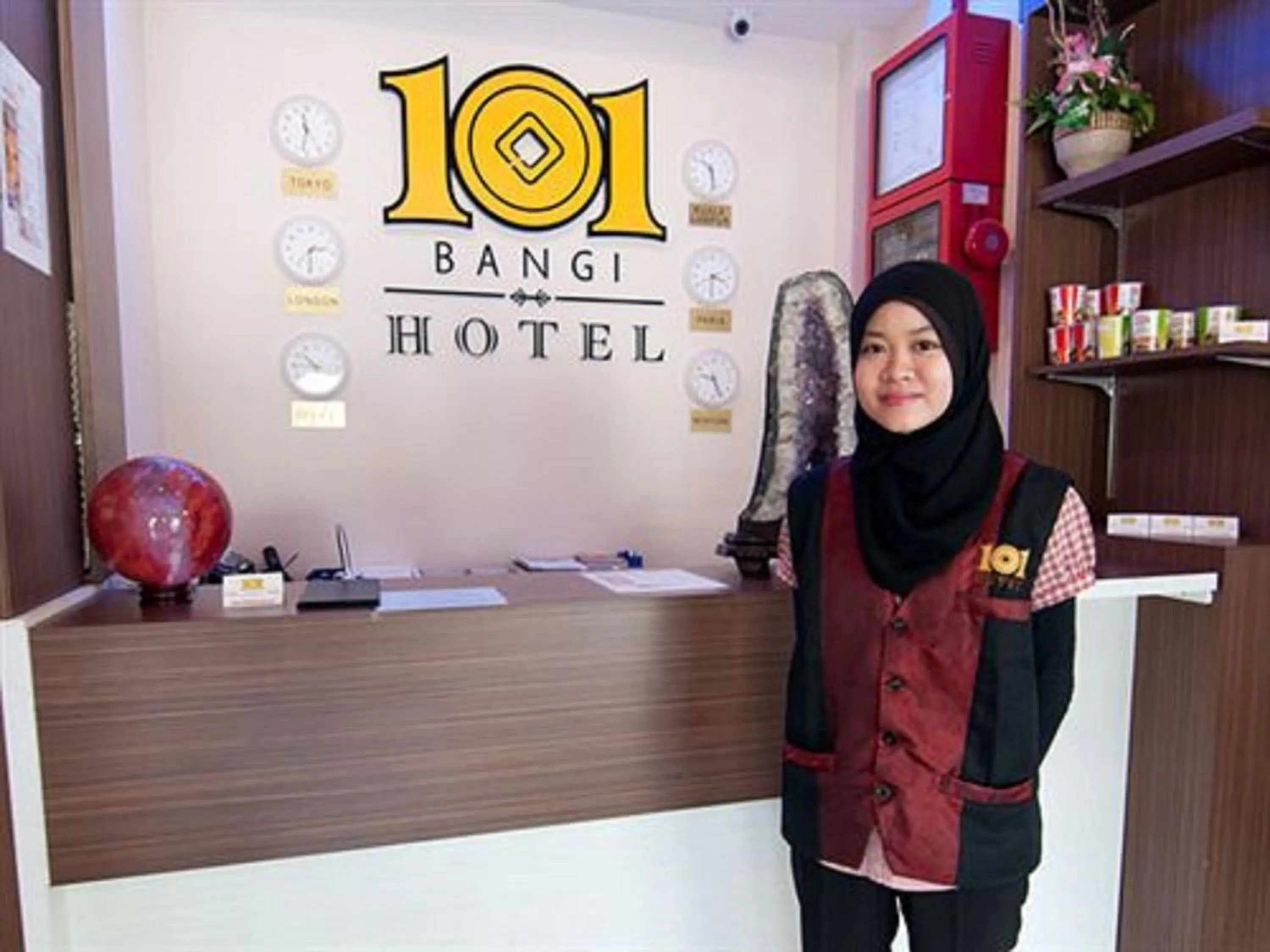 Lobby or reception in 101 Hotel Bangi