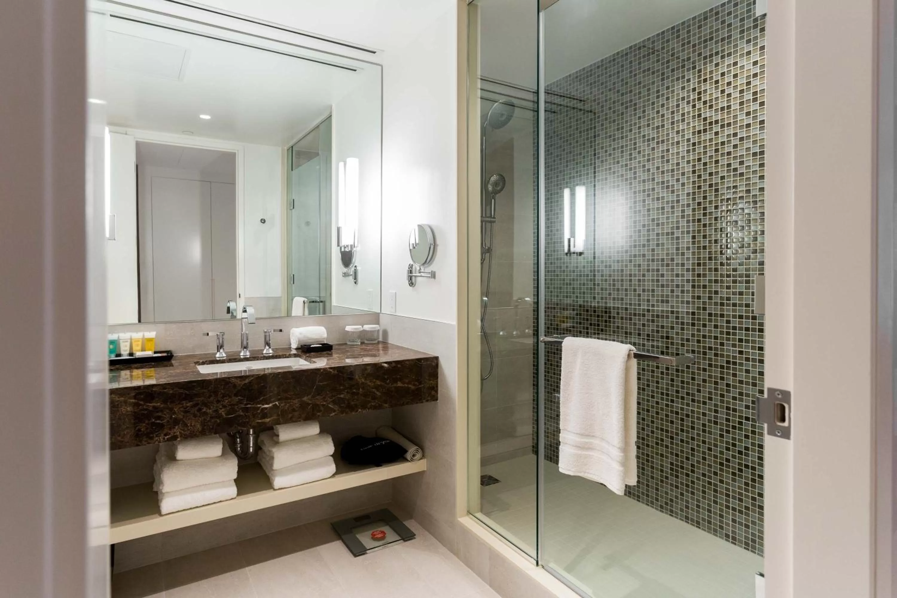 Bathroom in Sutton Place Hotel Toronto