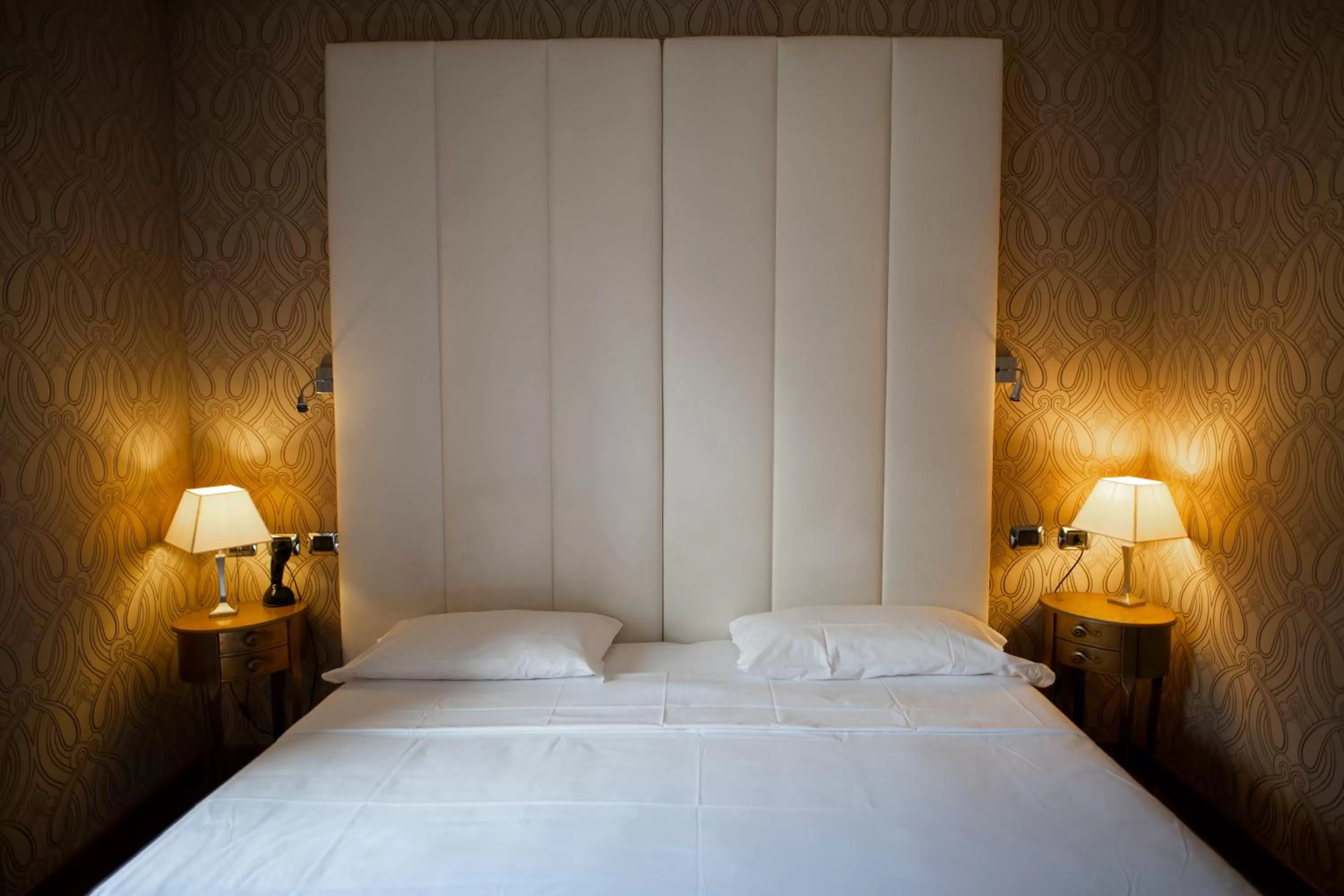 Bedroom, Bed in LH Hotel Andreotti