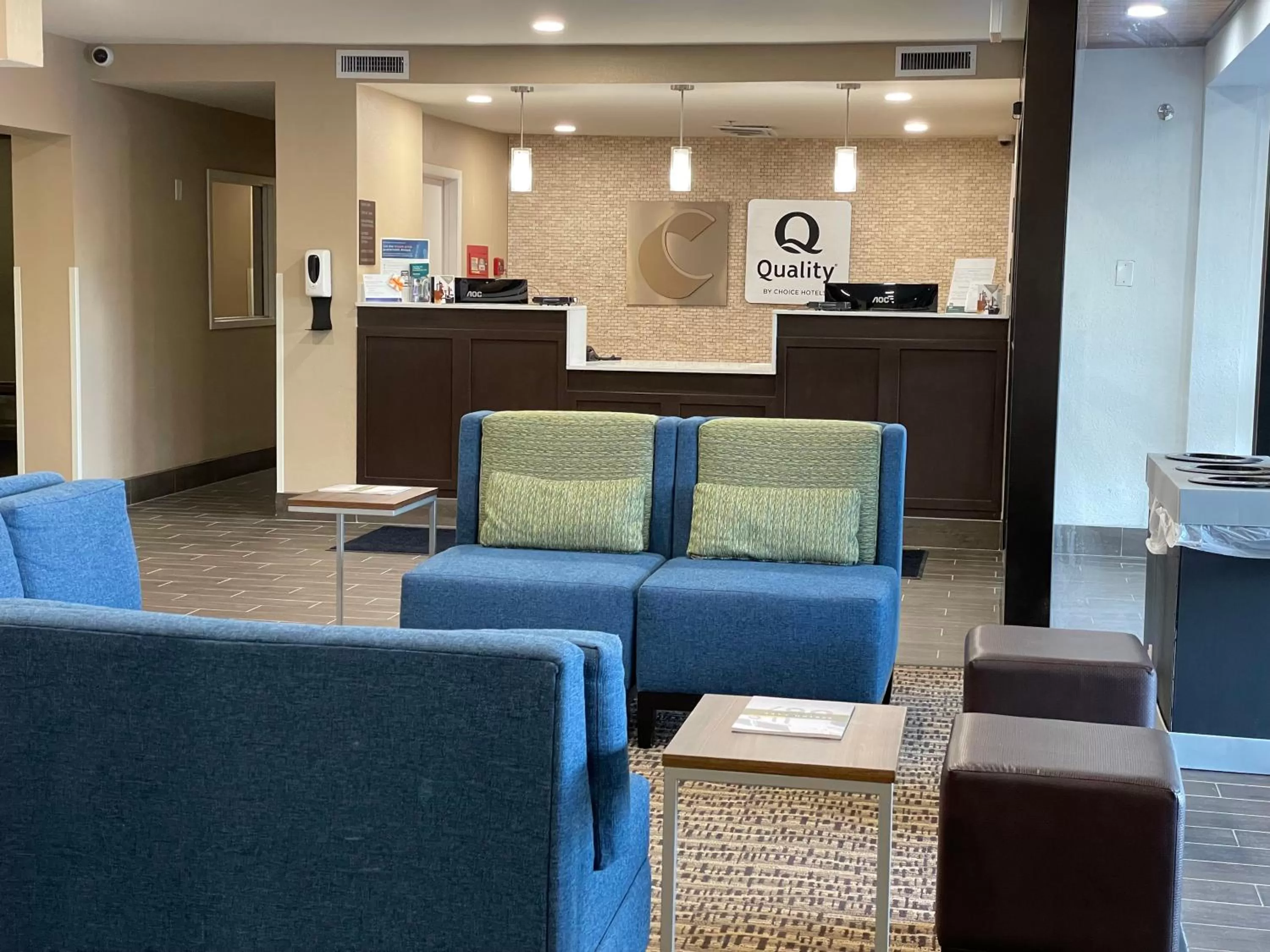 Lobby or reception in Quality Inn & Suites Spring Lake - Fayetteville near Fort Bragg
