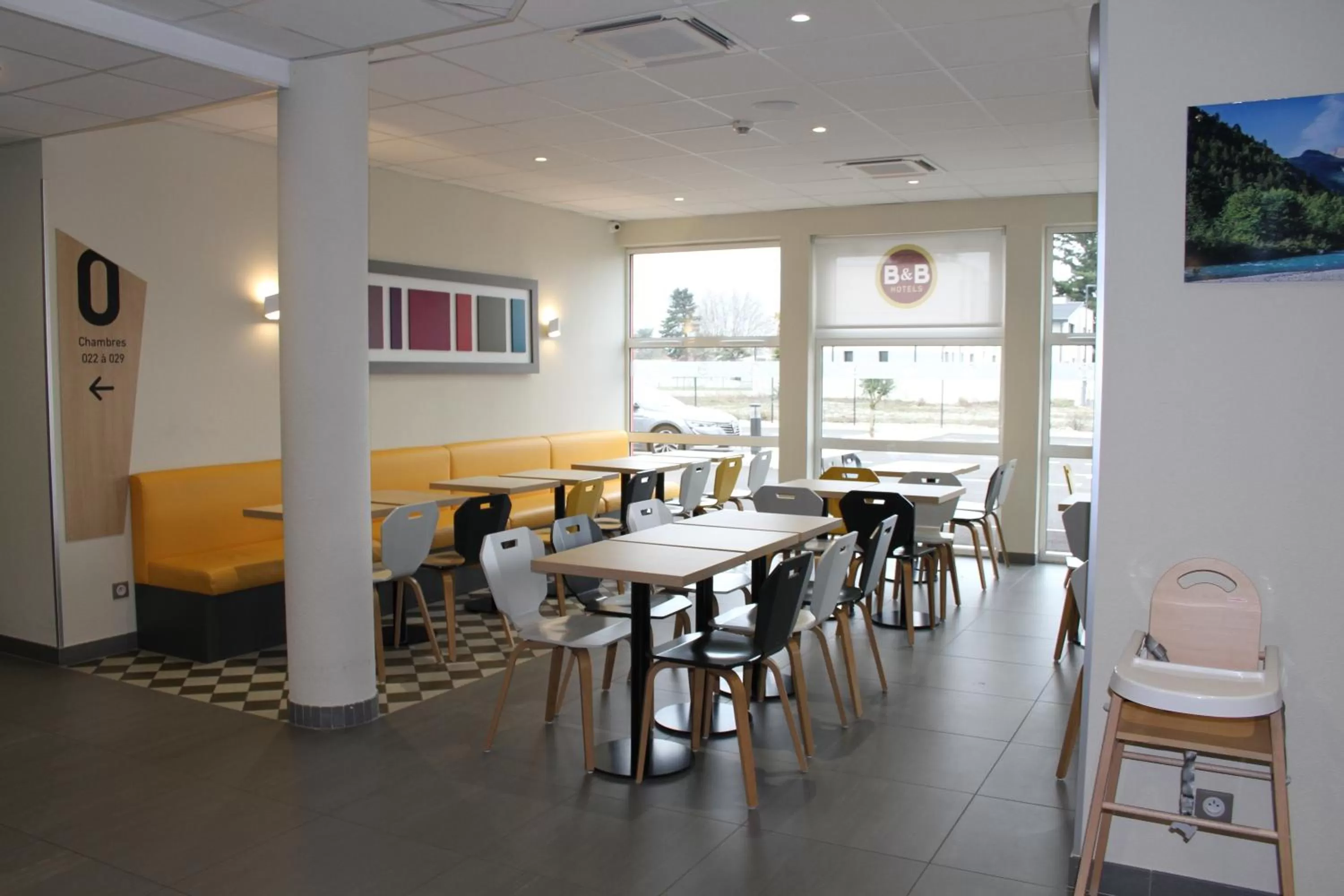 Area and facilities in B&B HOTEL Valence TGV Romans