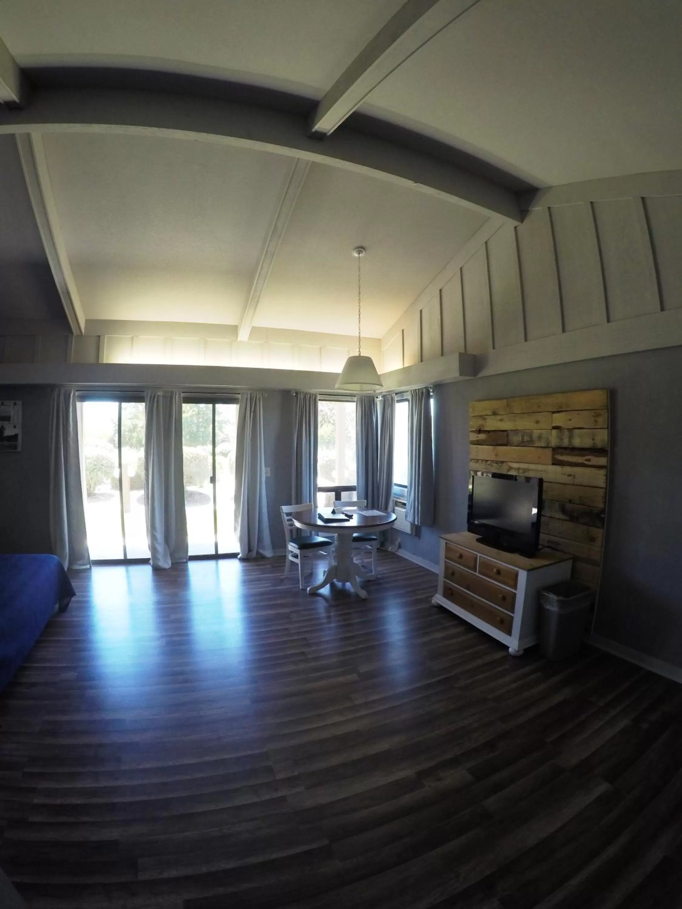 Photo of the whole room in Ridgemark Golf Club and Resort