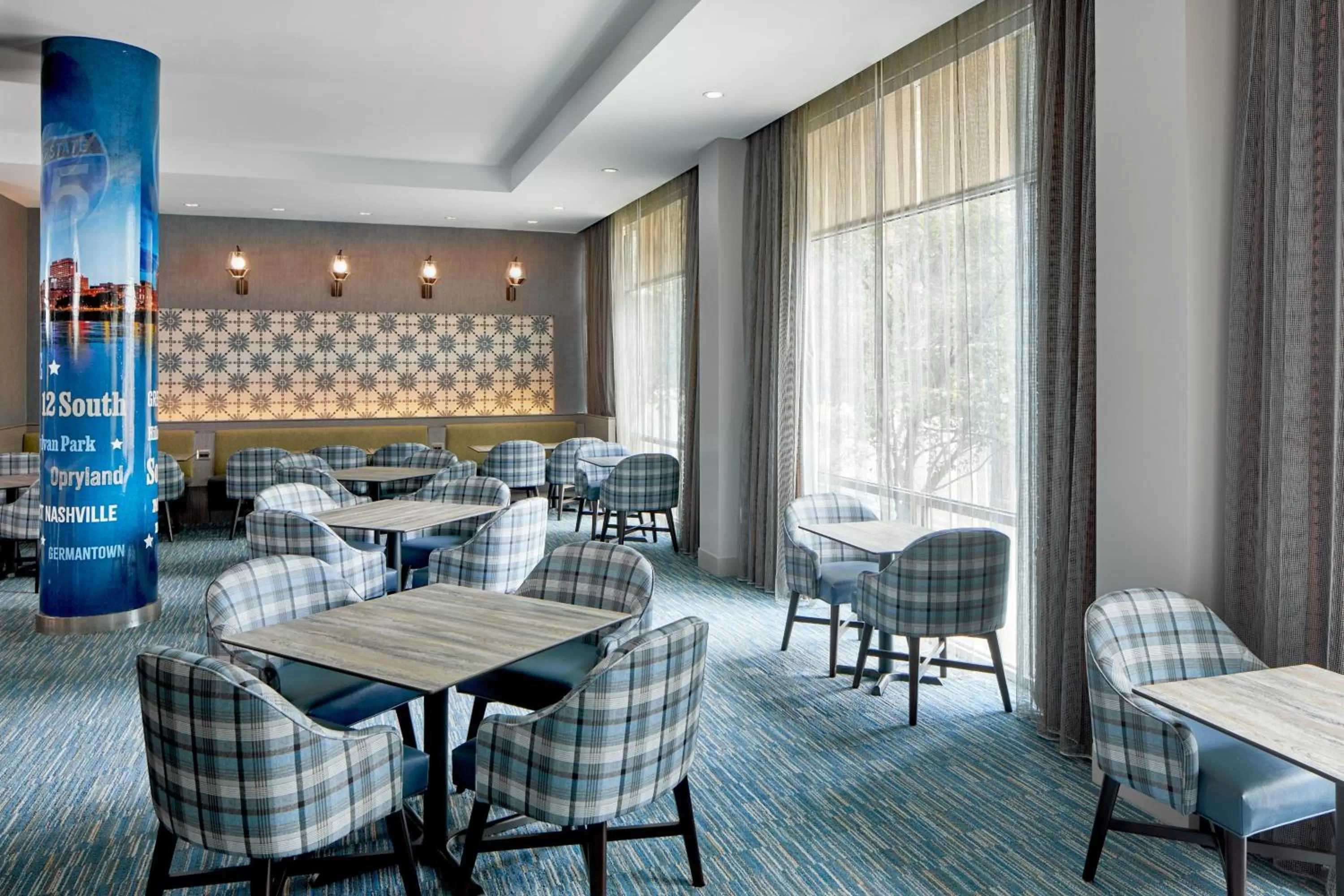 Restaurant/places to eat in Fairfield Inn and Suites by Marriott Nashville Downtown/The Gulch