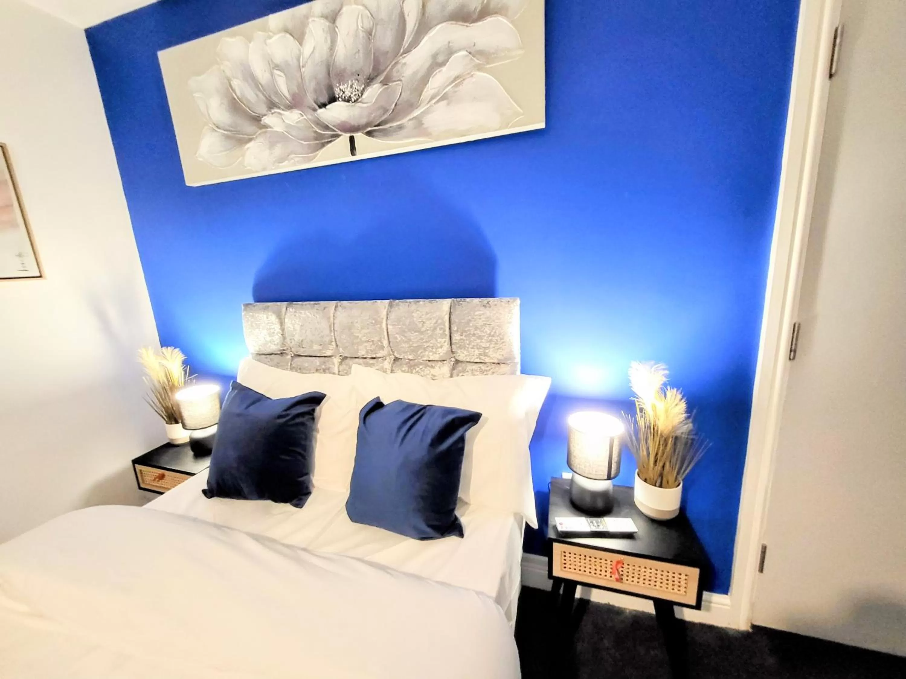 Bed in Burford Road - Stay. Sleep. Rest.