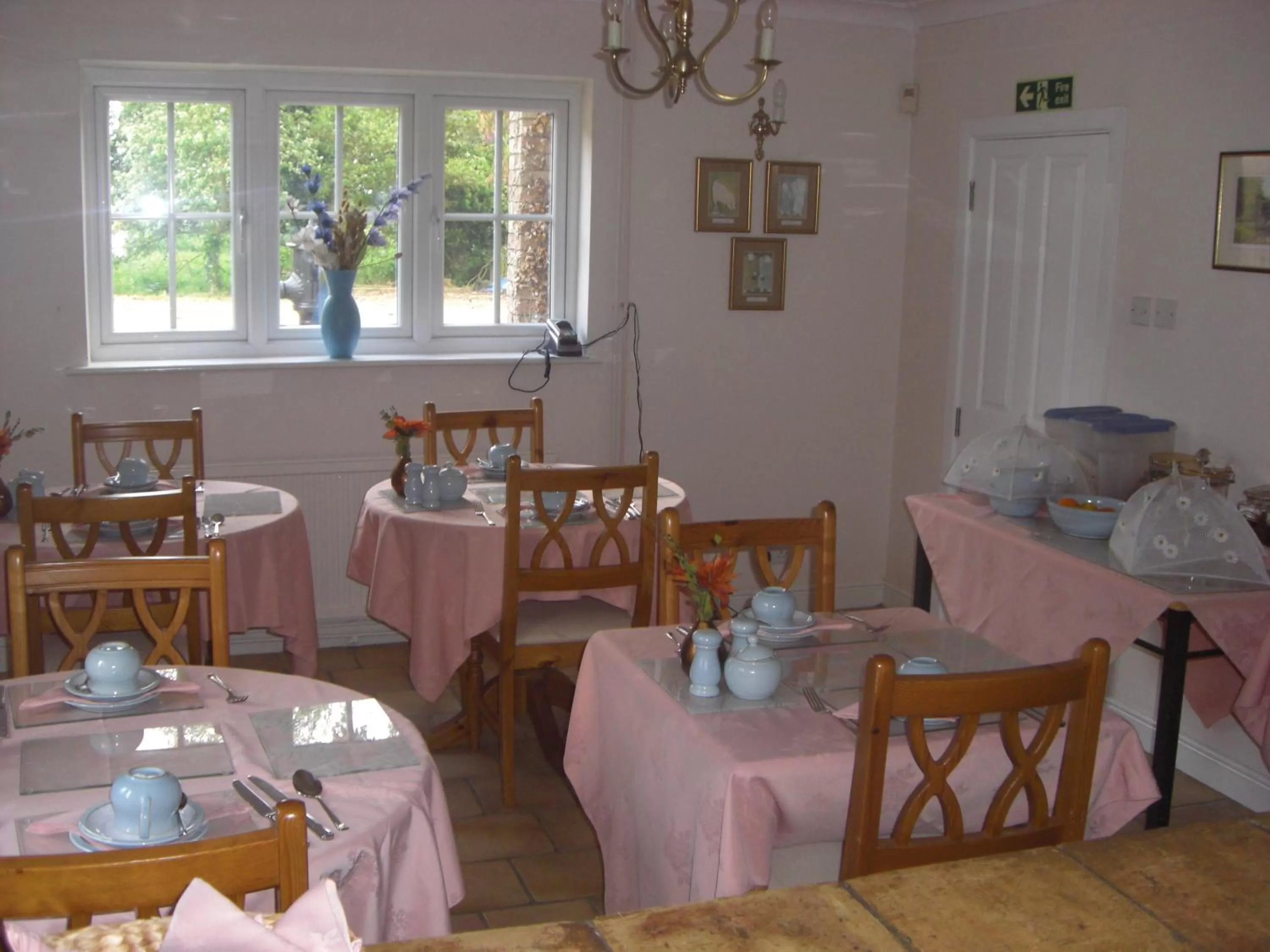 Restaurant/places to eat in The Brambles B&B