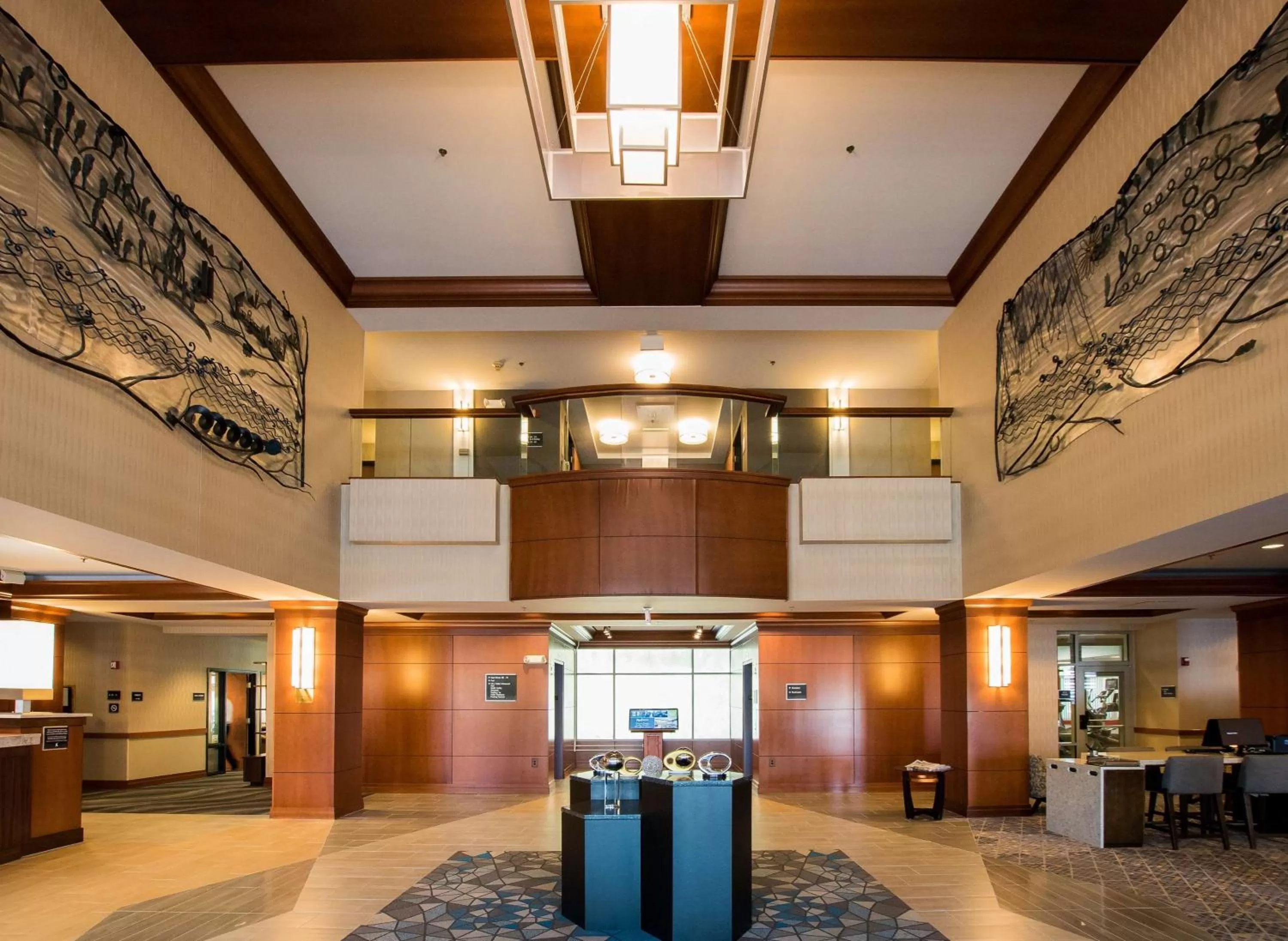 Lobby or reception in Wyndham Moline on John Deere Commons