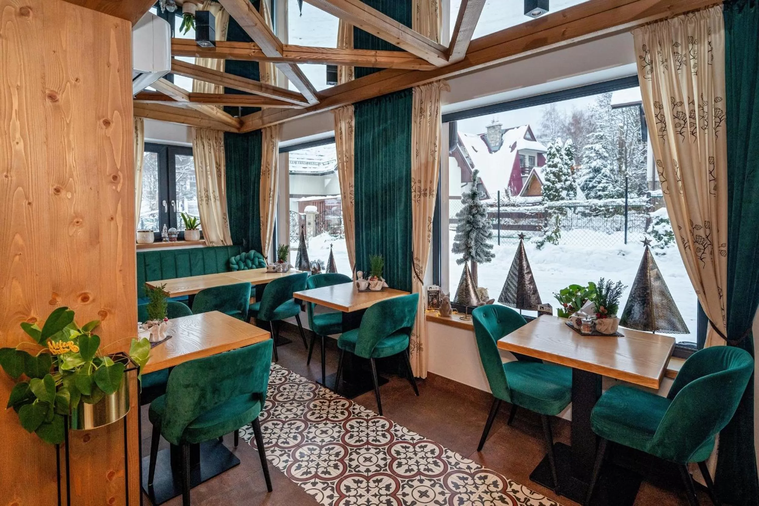 Restaurant/Places to Eat in Serce Tatr Residence Zakopane - blisko Krupówek