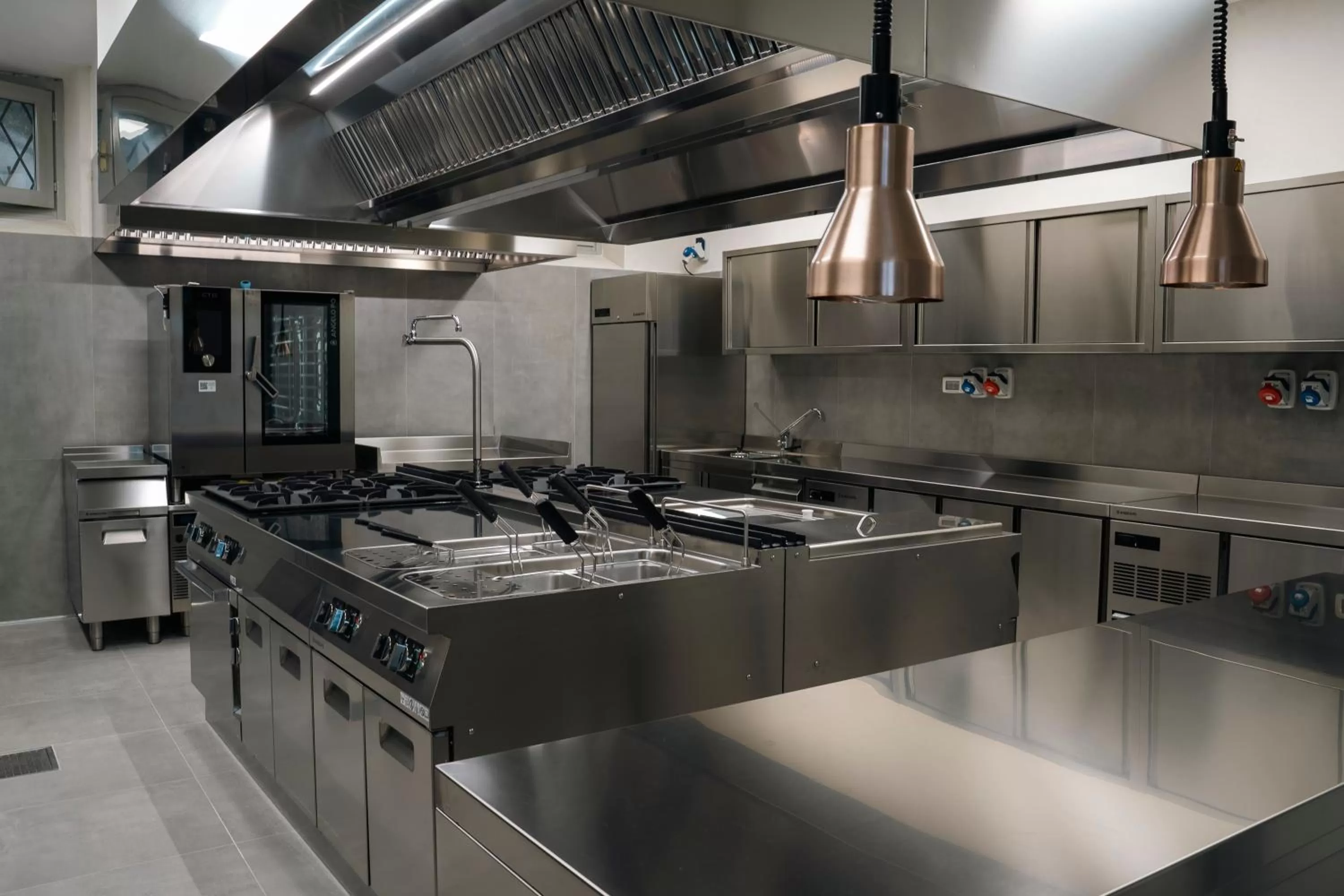 kitchen in VILLA MANZONI