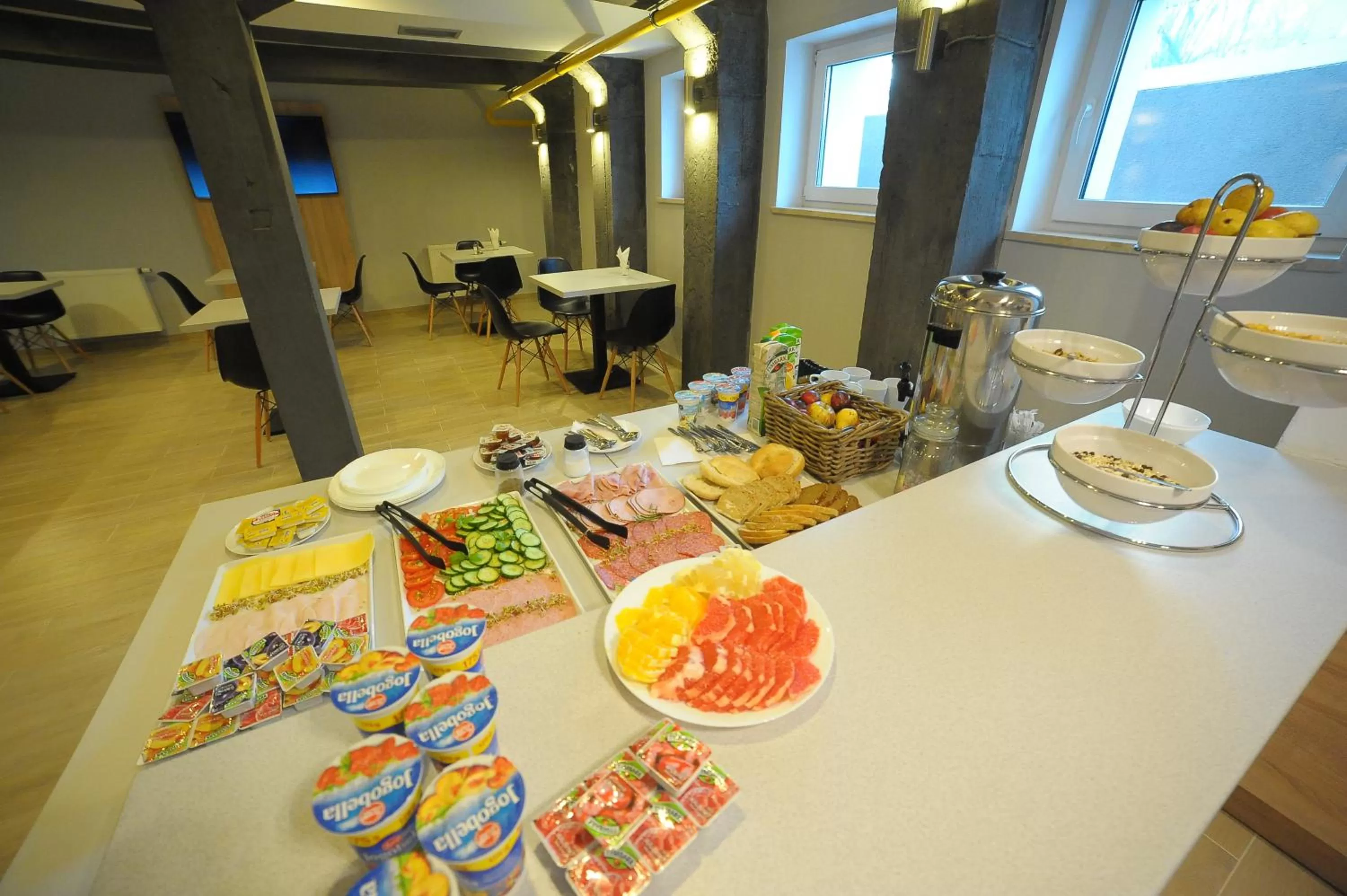 Buffet breakfast in B&B Molo