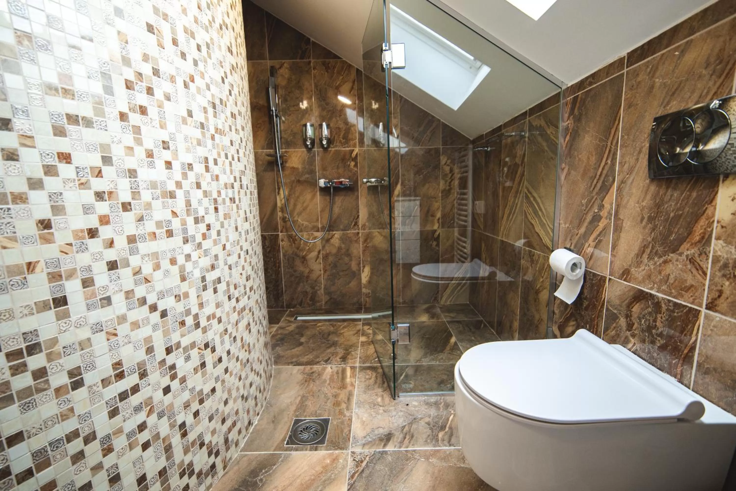 Shower in Apartmanski smestaj King Bo