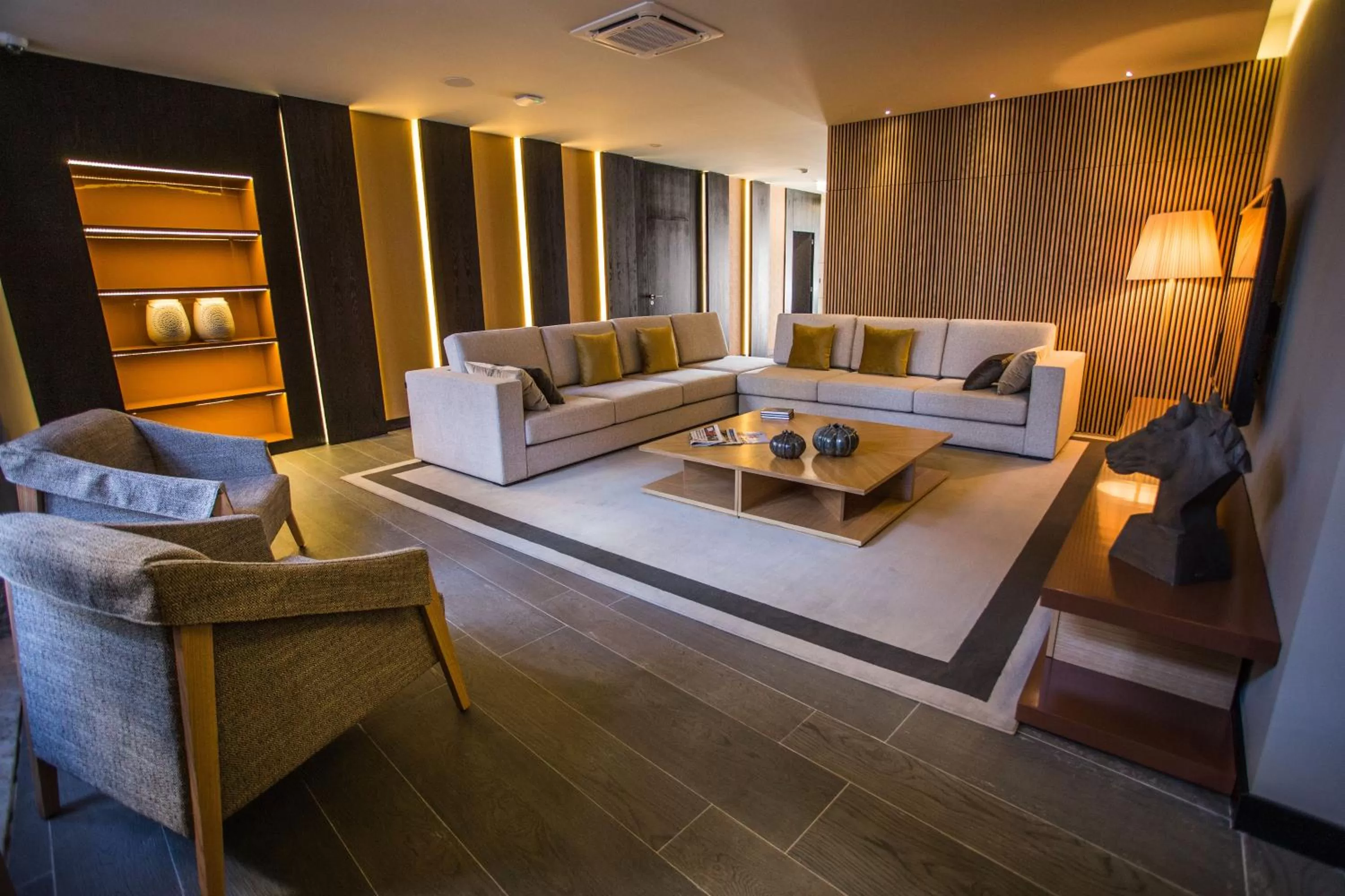 Communal lounge/ TV room in Hotel Brazão