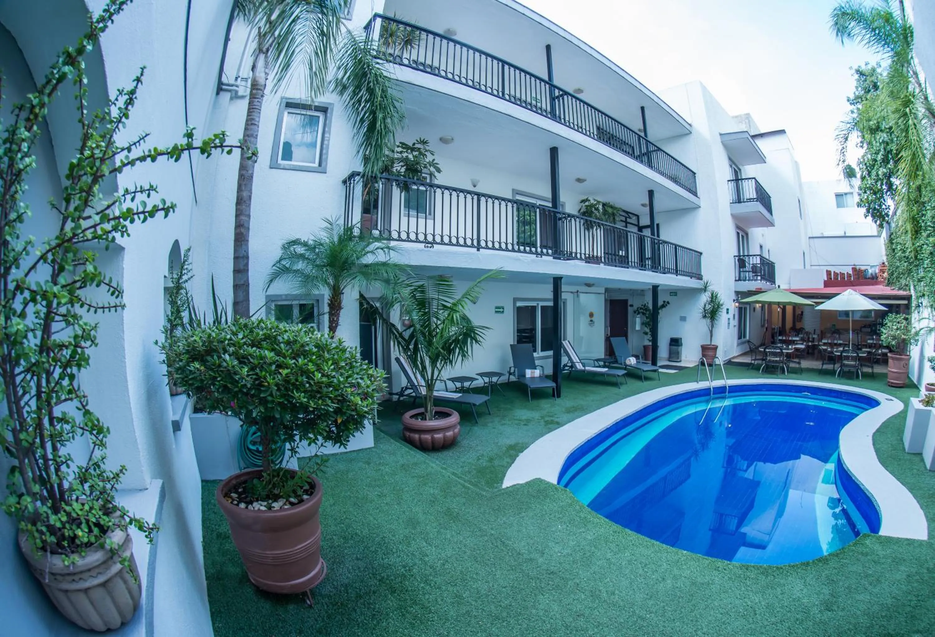 Del Marques Hotel and Suites