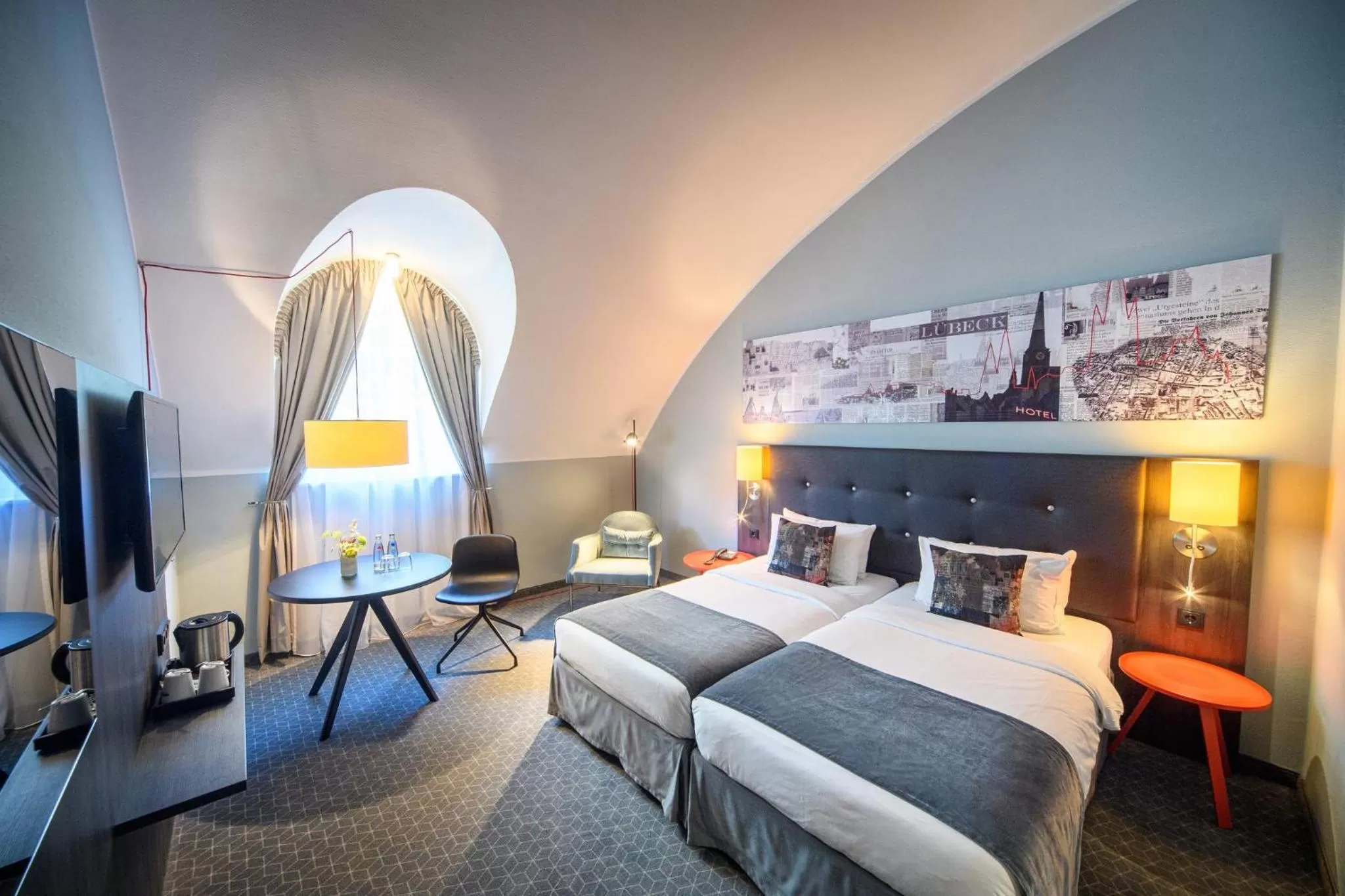 Photo of the whole room, Bed in Holiday Inn Lübeck by IHG