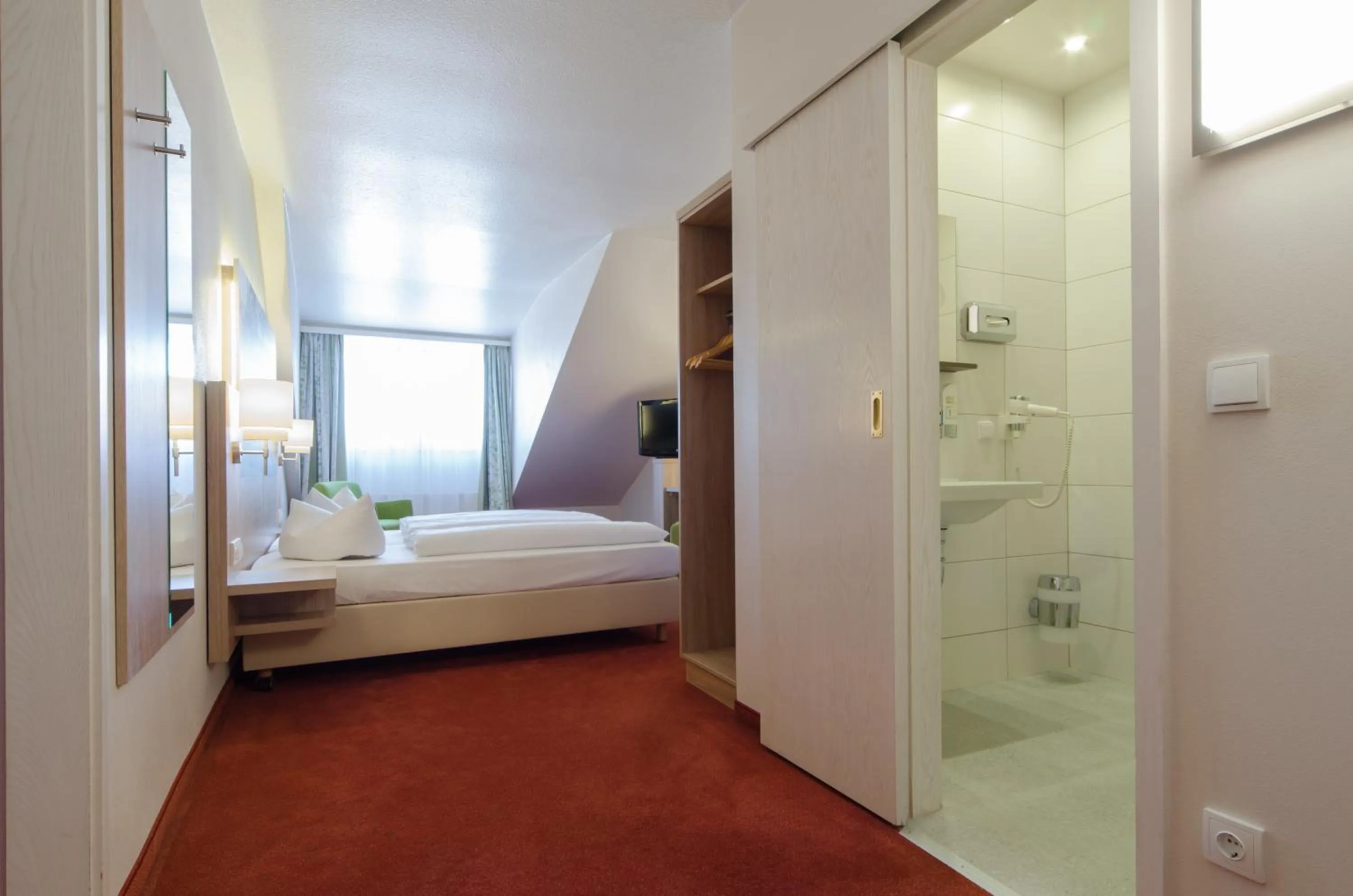 Photo of the whole room, Bed in Garden Hotel