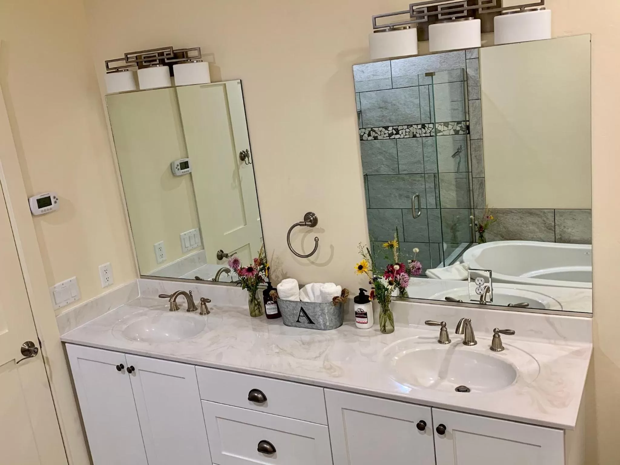 Bathroom in Annie's Place Bed & Breakfast