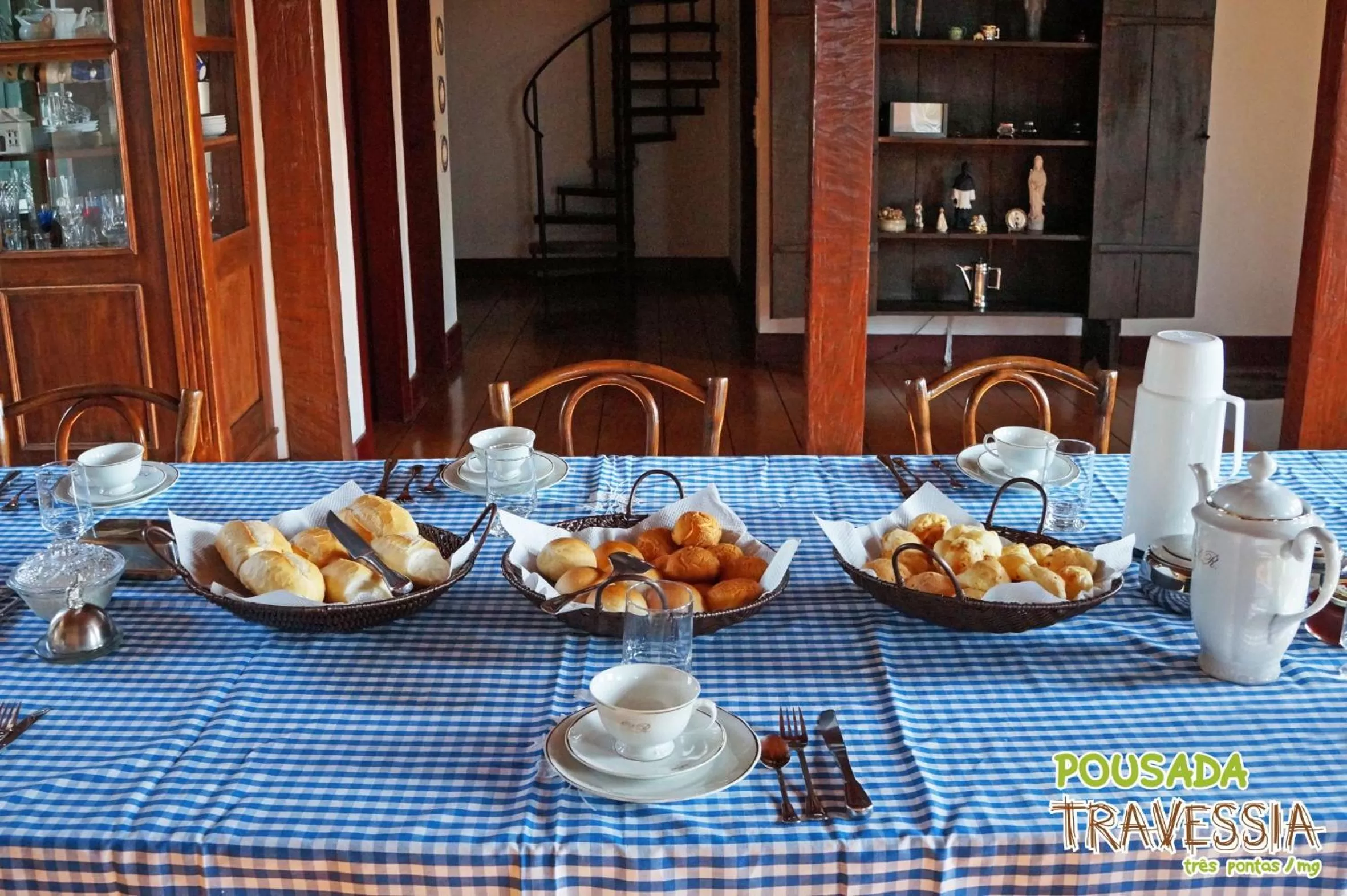 Continental breakfast in Pousada Travessia - Minas Gerais