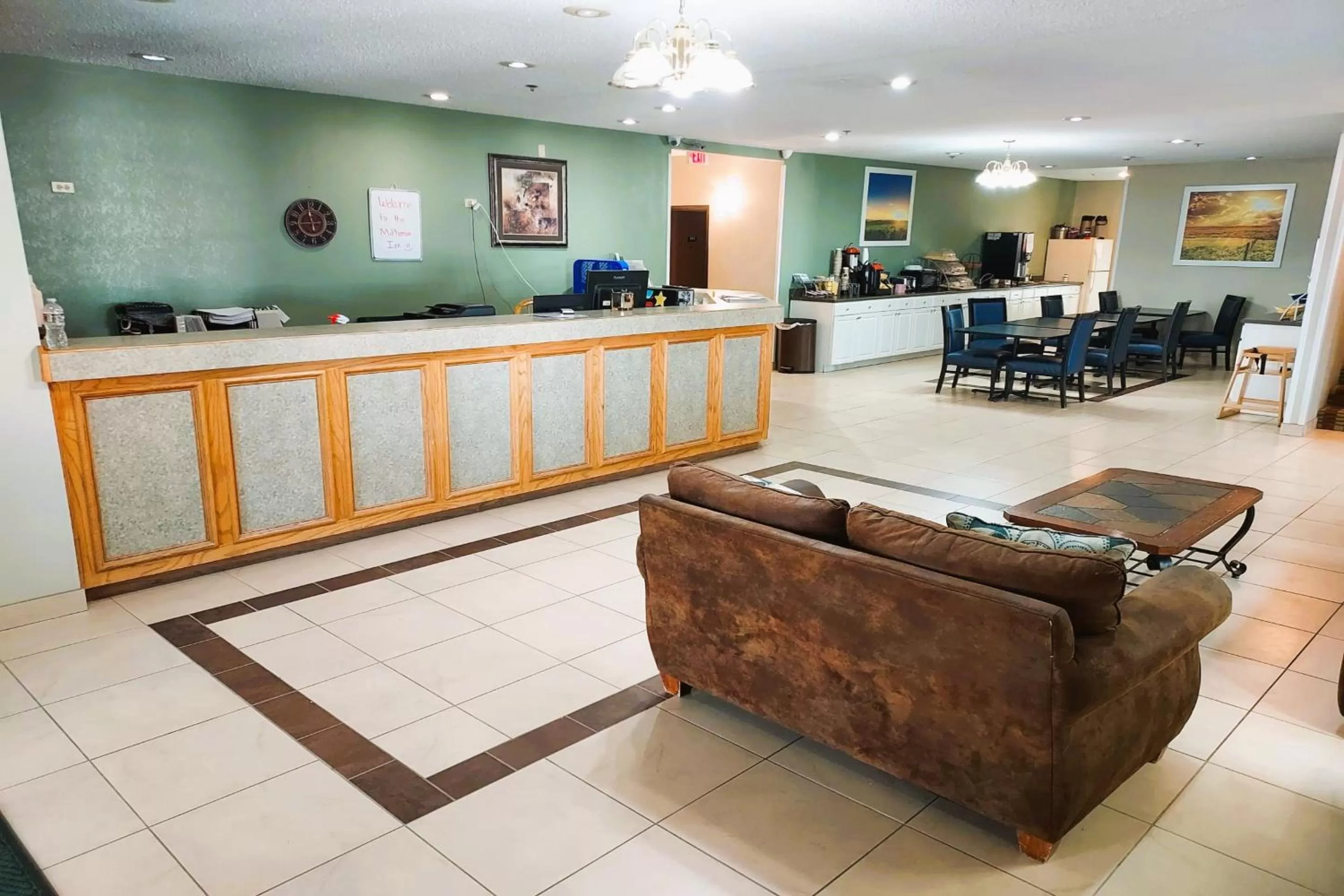 Lobby or reception, Lobby/Reception in McPherson Inn By OYO, I-135