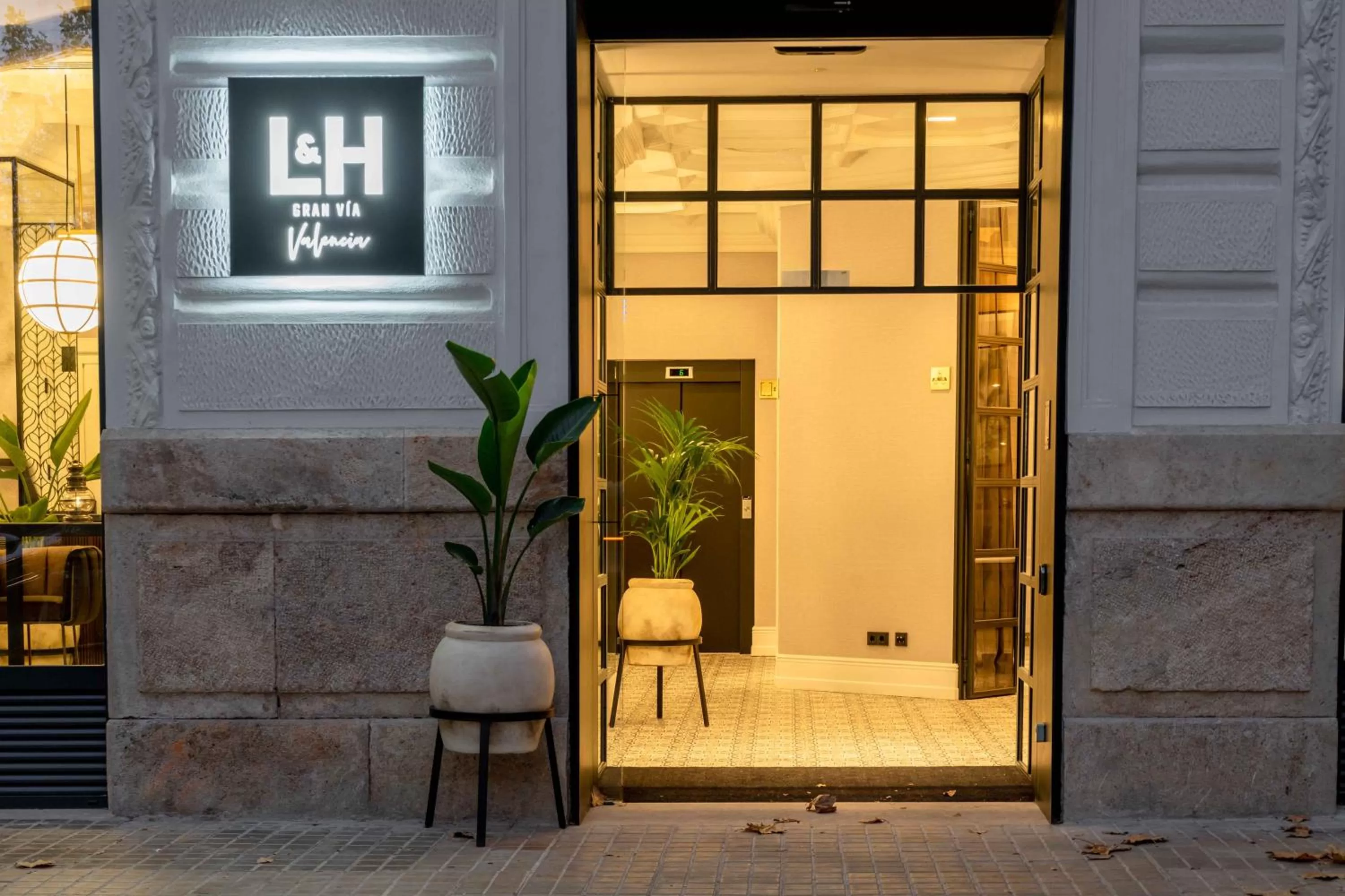 Facade/entrance in L&H Gran Vía Valencia