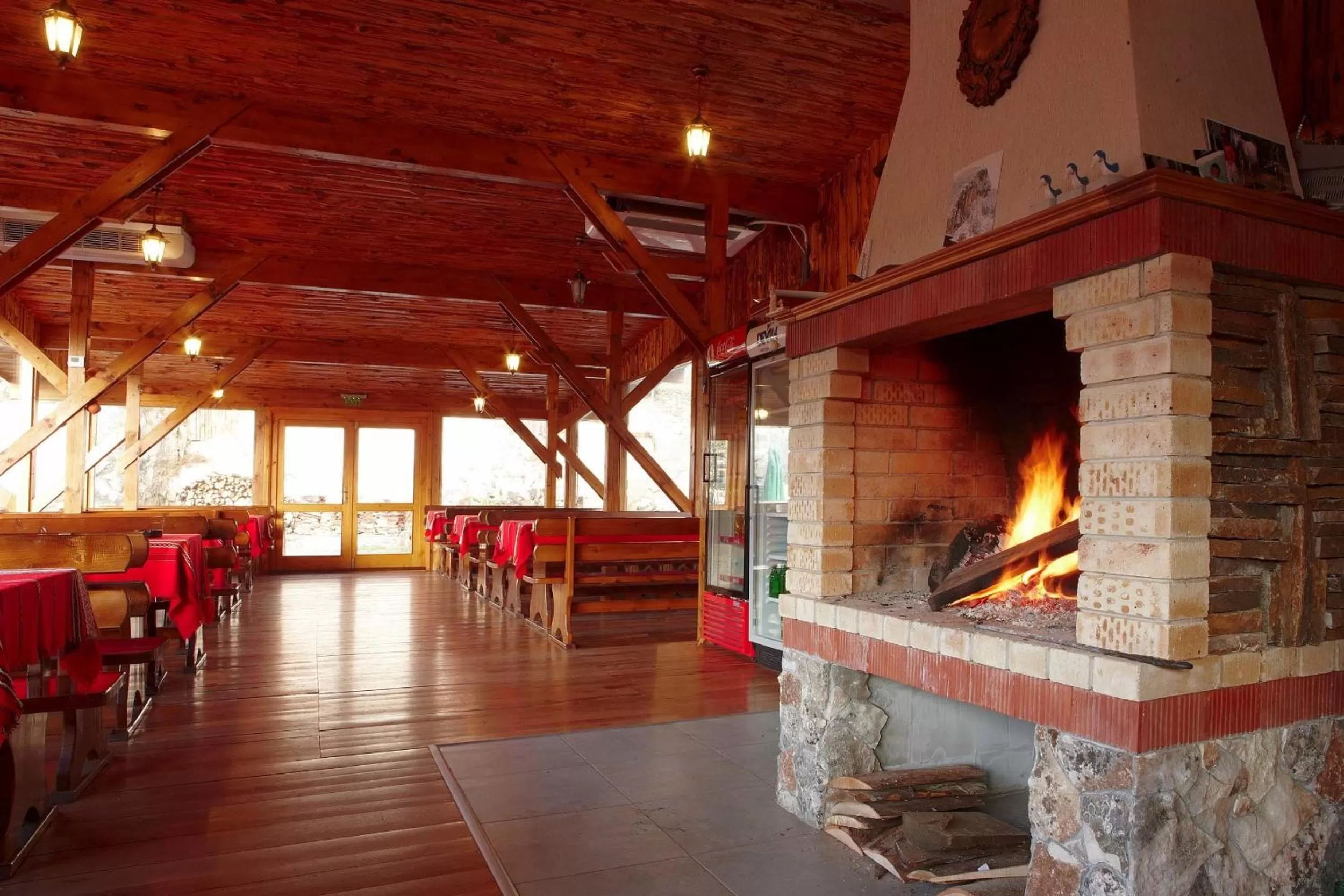 Restaurant/Places to Eat in Eco Complex Smilyan