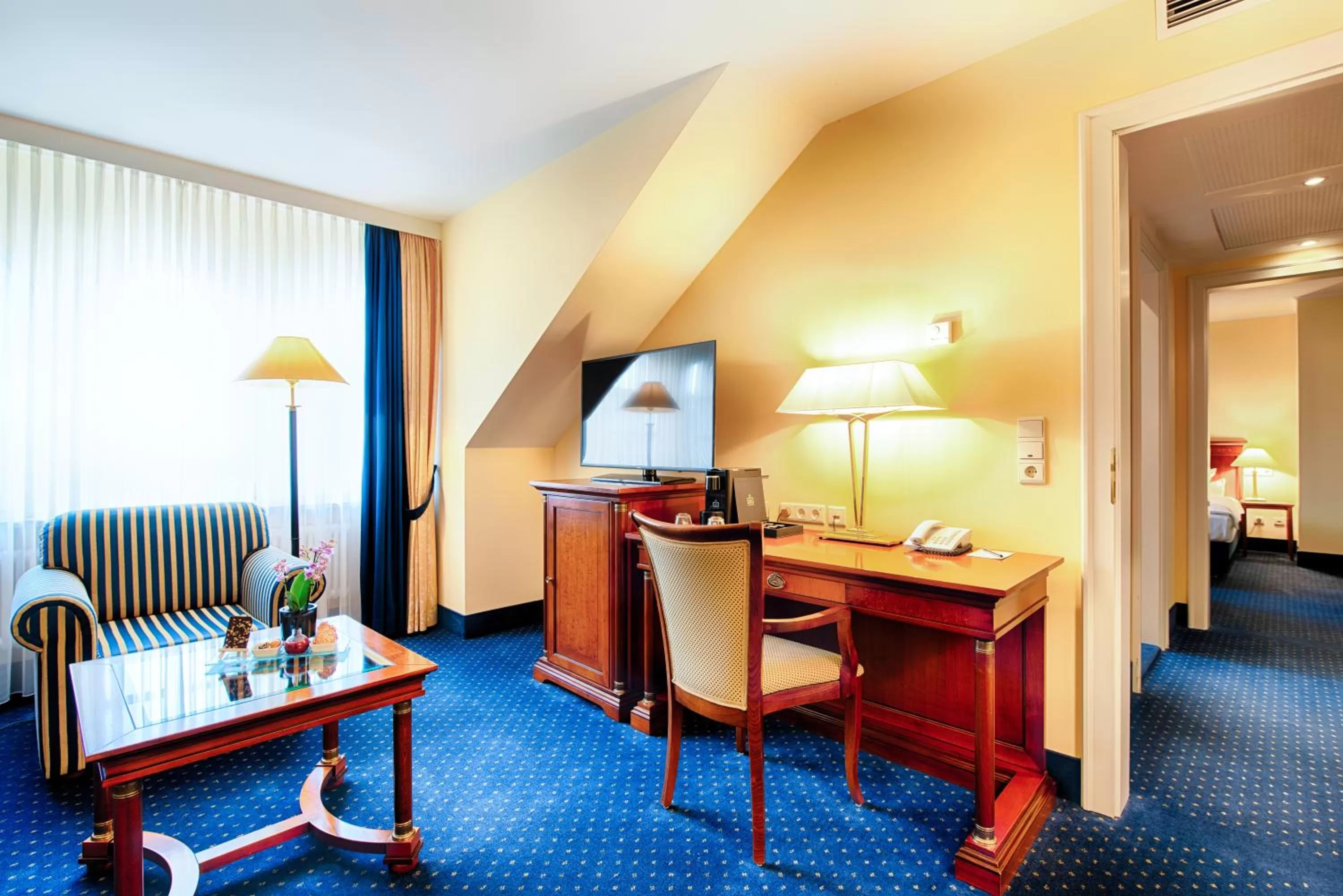 Living room, TV/Entertainment Center in Hotel Villa Geyerswörth