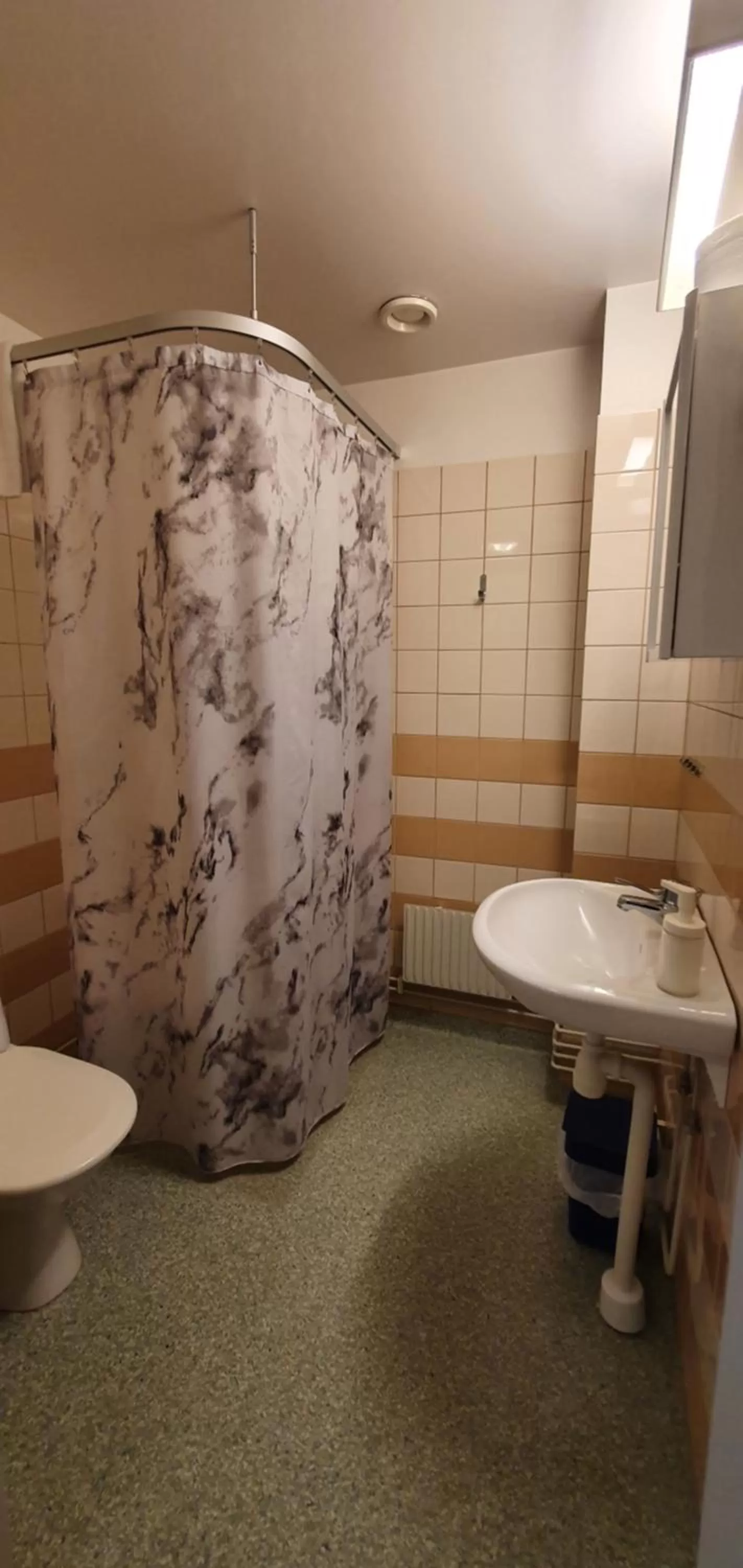 Bathroom in Nipanhotellet