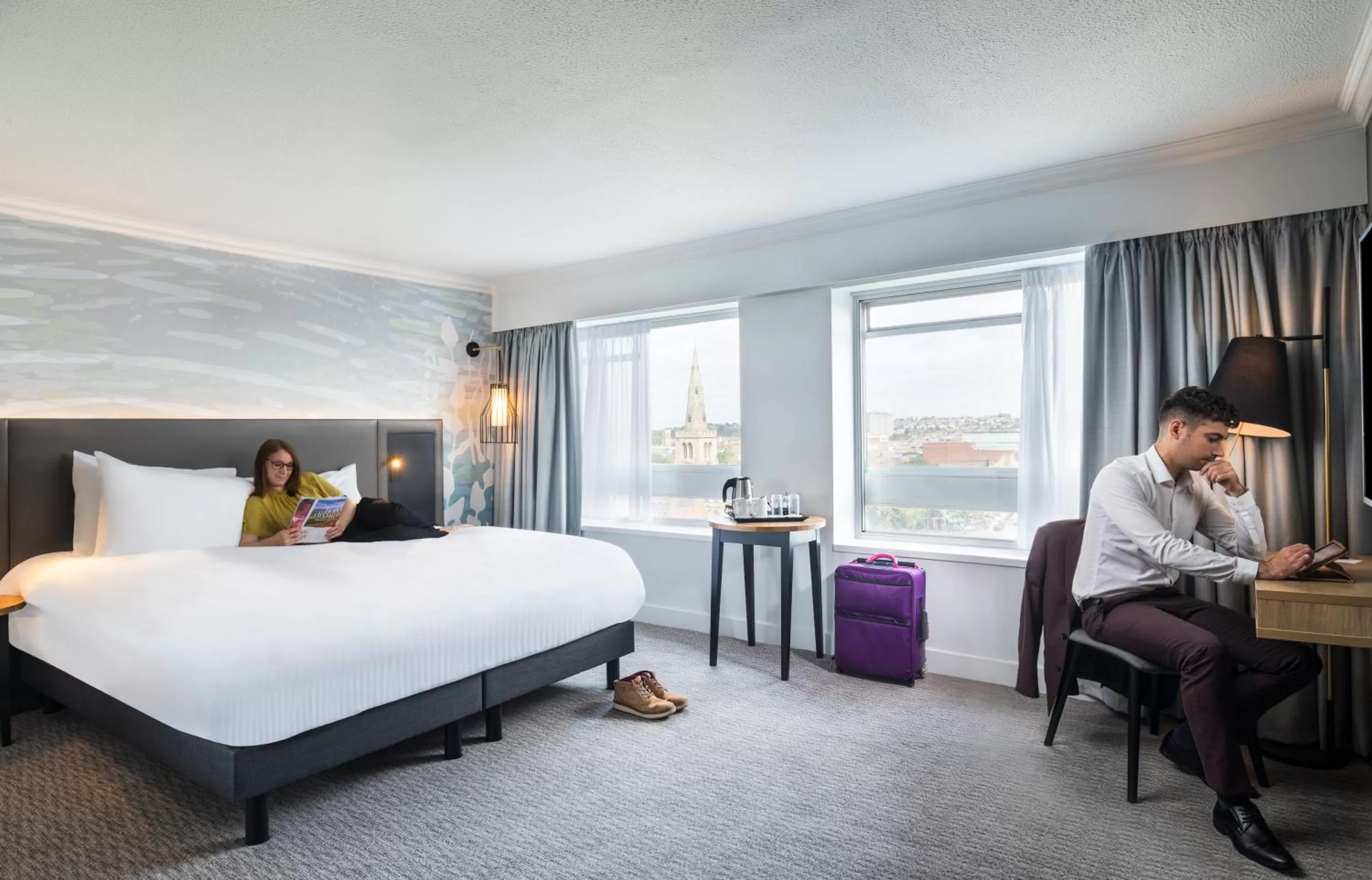 People, Bed in Mercure Bedford Centre Hotel