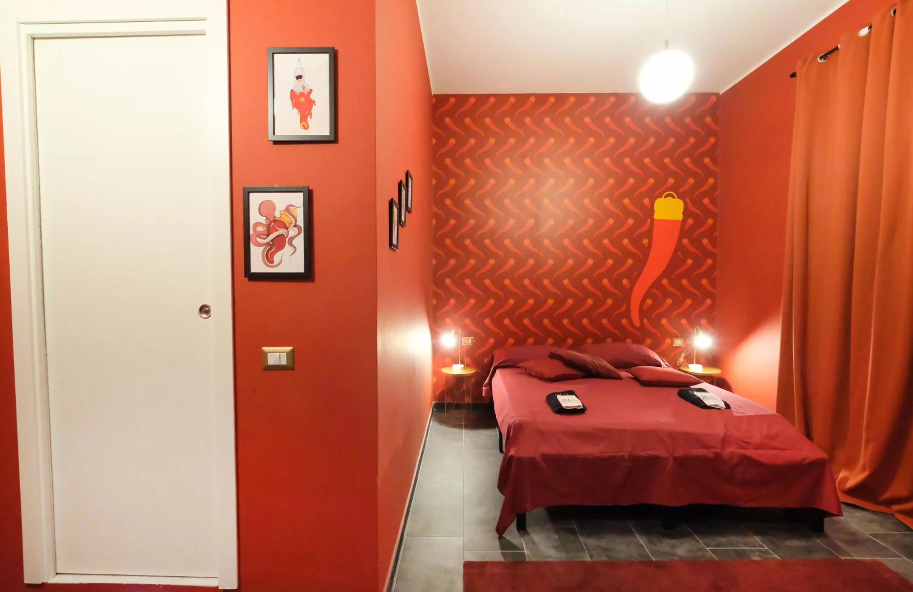 Bedroom, Bed in LH51 Rooms