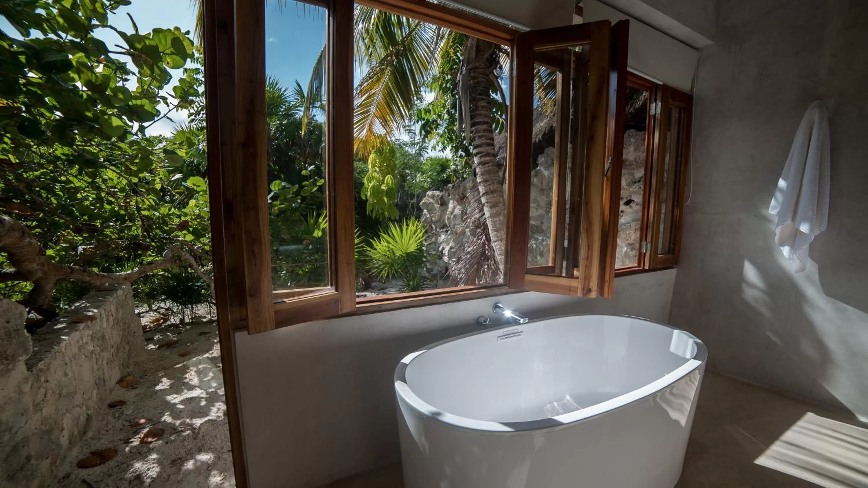 Hot Tub in Hotel Pocna Tulum