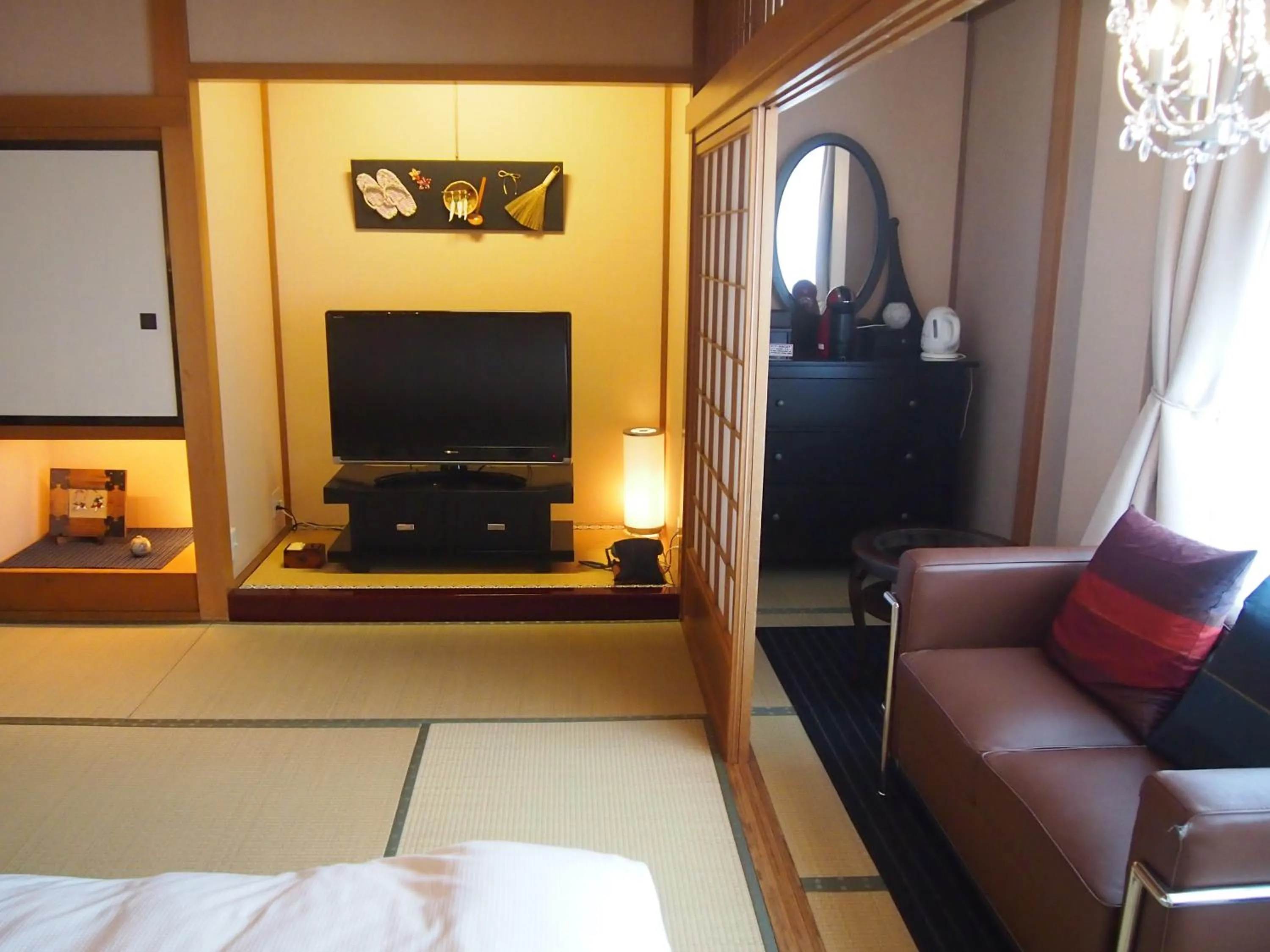 TV and multimedia in Oyado Koto No Yume