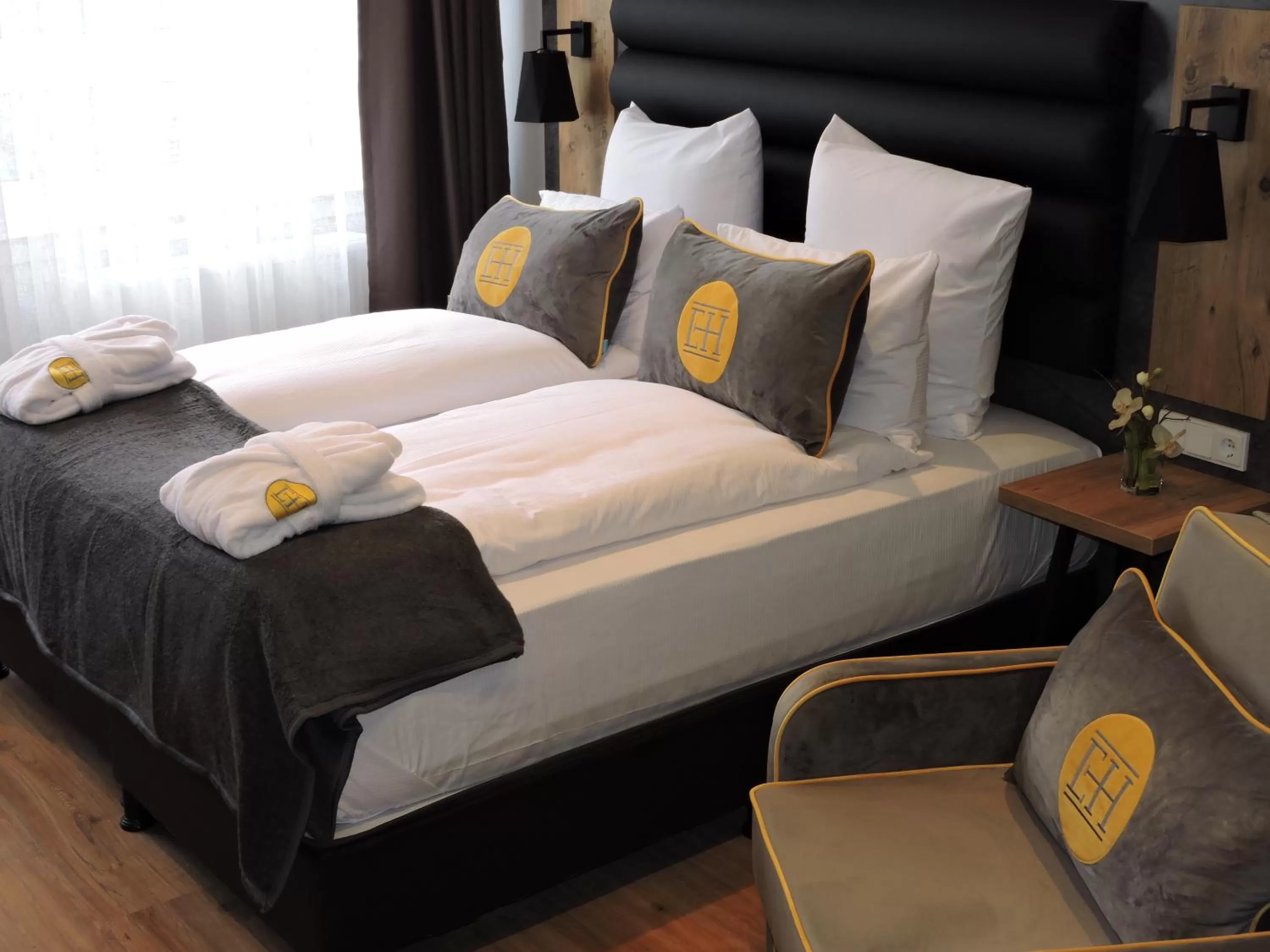 Photo of the whole room, Bed in Elens Hotel