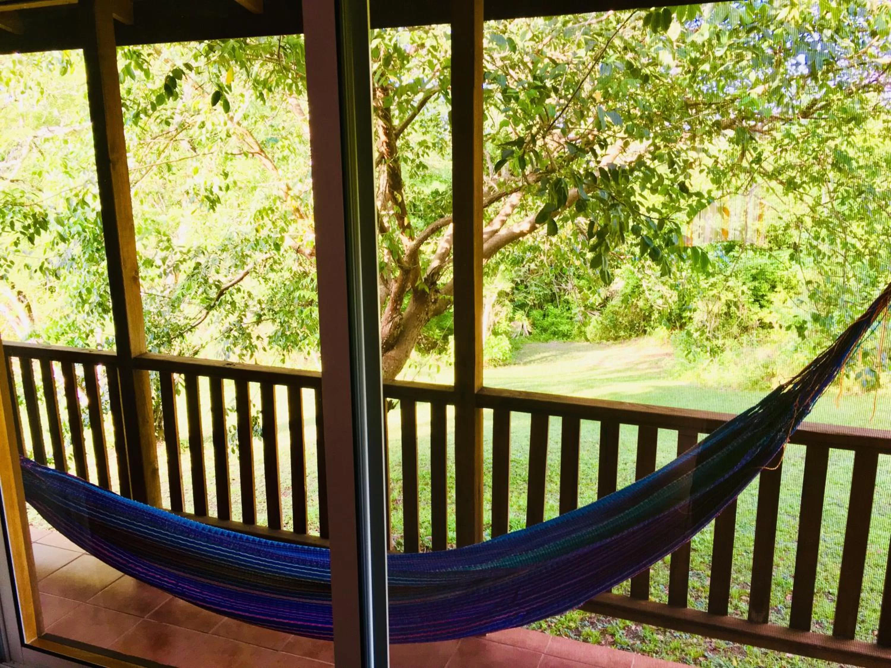 Garden in The Log Cab-Inn