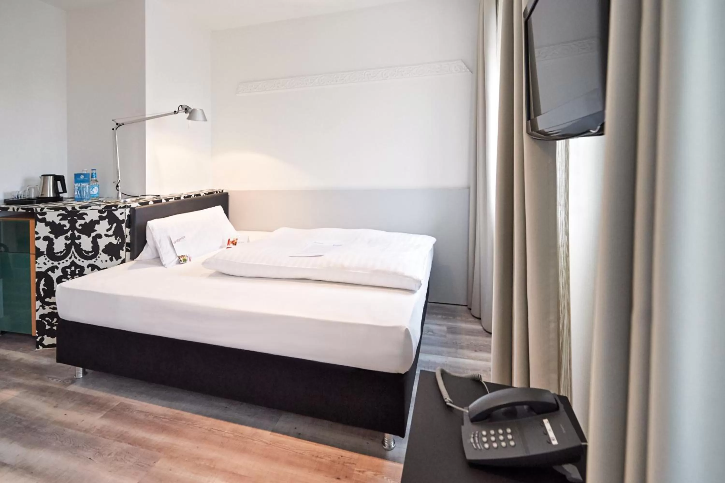 Photo of the whole room, Bed in Hotel Amadeus