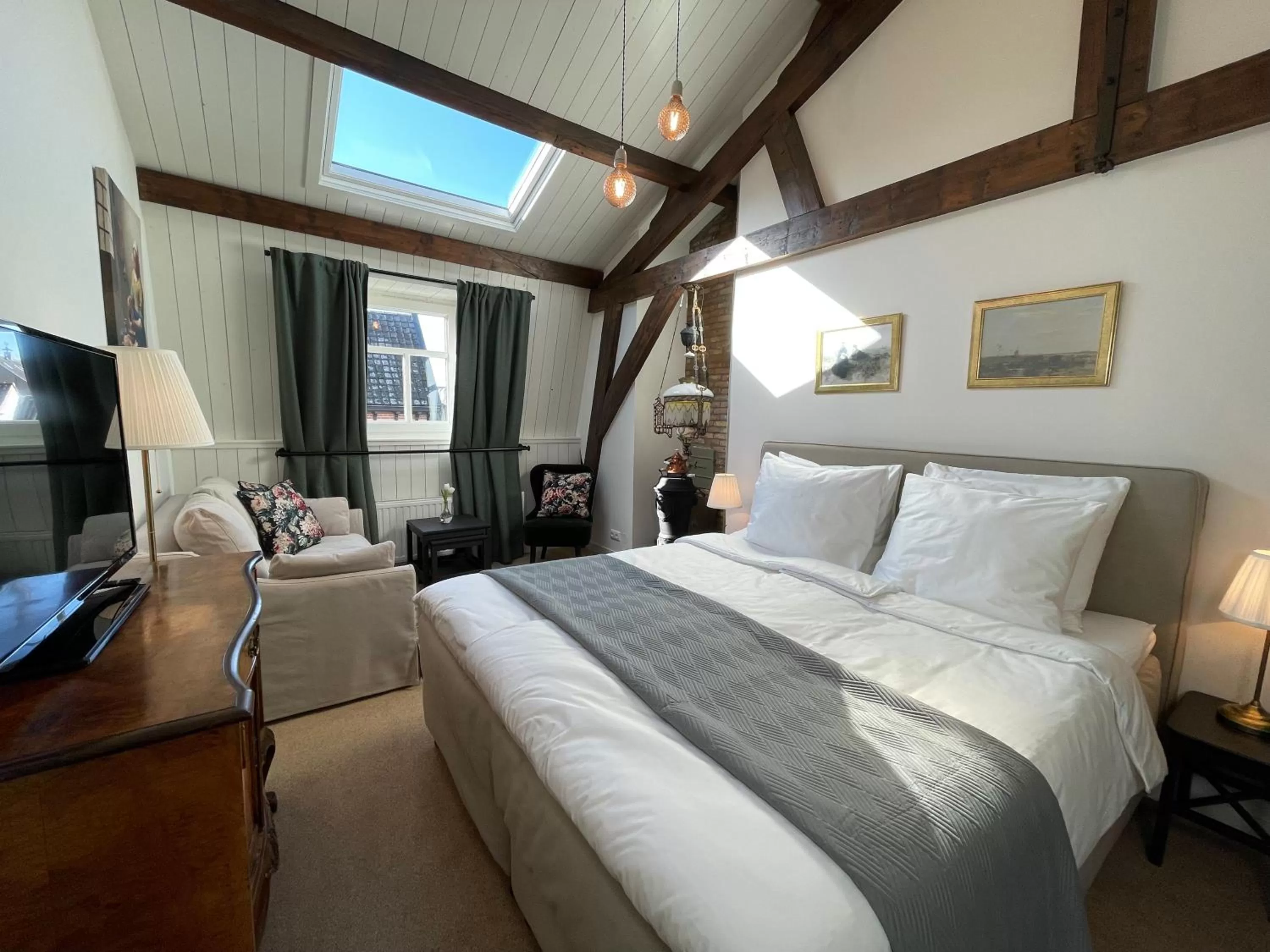 Photo of the whole room, Bed in BnB 't Ambacht - Boutique Hotel