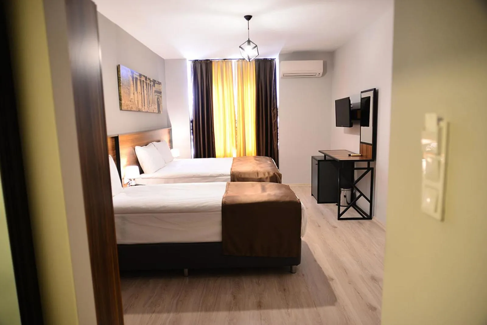 Photo of the whole room in PRIVADO HOTELS