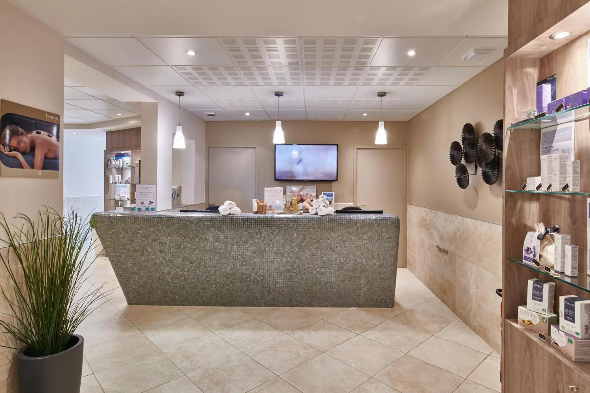 Lobby or reception in Hotel *** & Spa Vacances Bleues Villa Marlioz