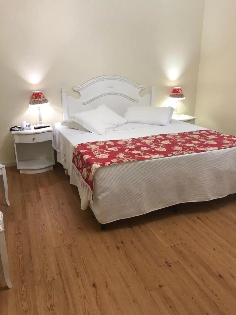 Photo of the whole room, Bed in Pousada dos Anjos