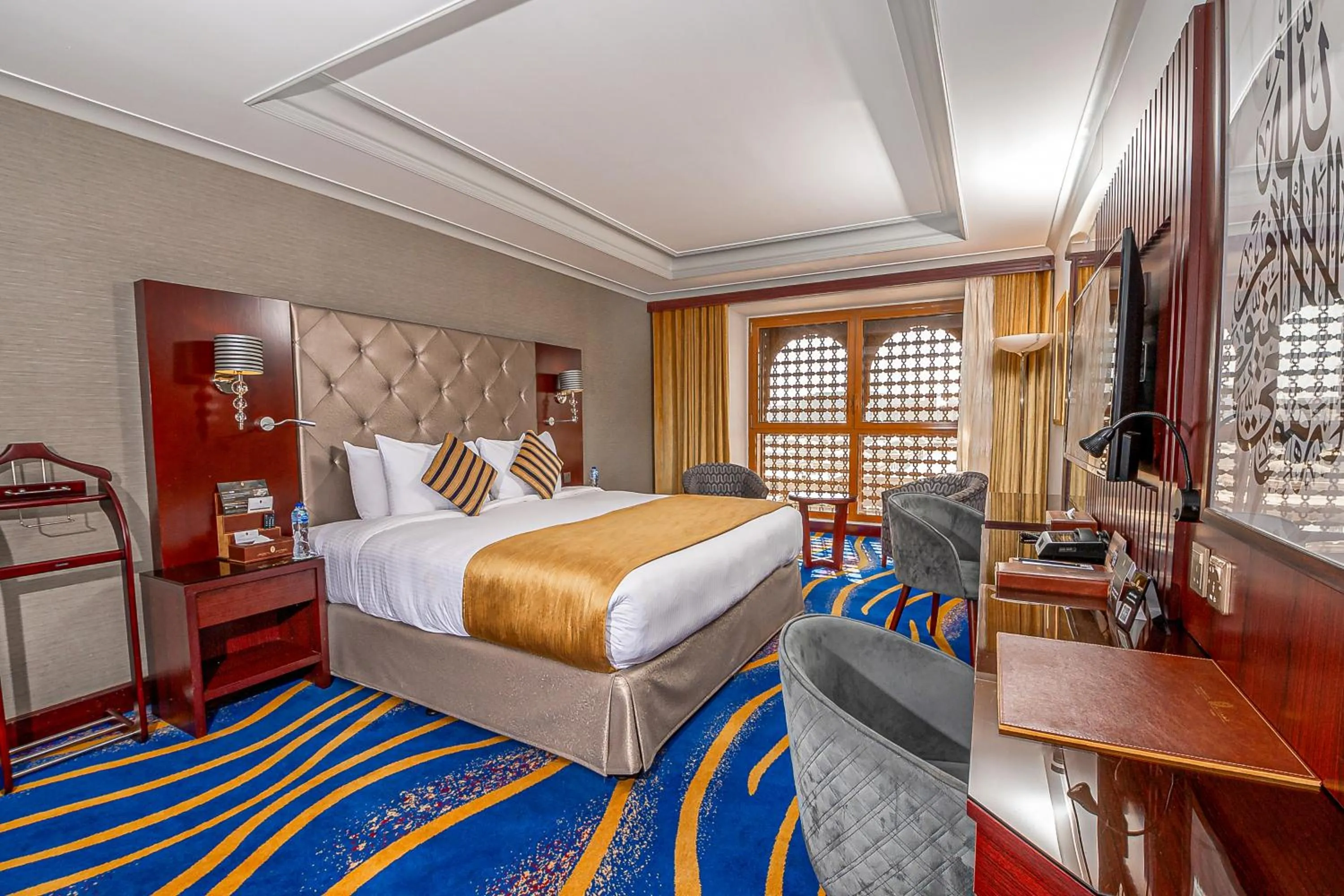 Business suite 1-Bedroom with Haram View  in Dar Al Taqwa Hotel