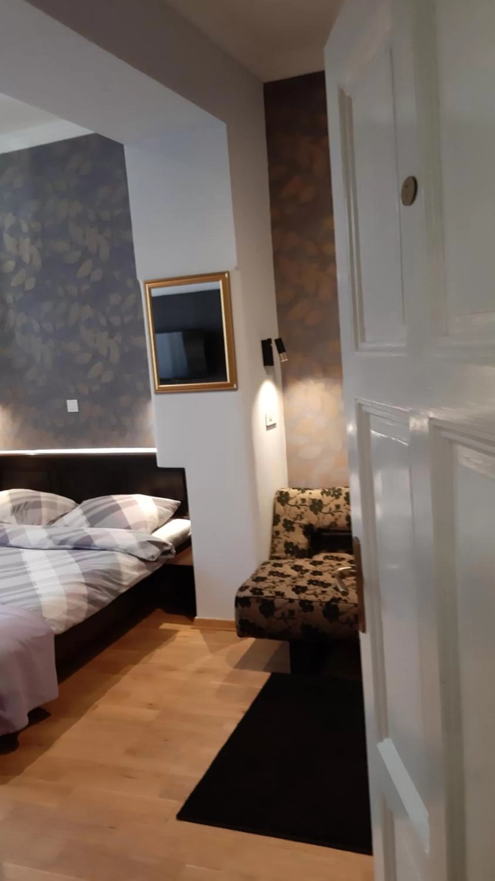 Photo of the whole room, Bed in Maksimilian Osijek