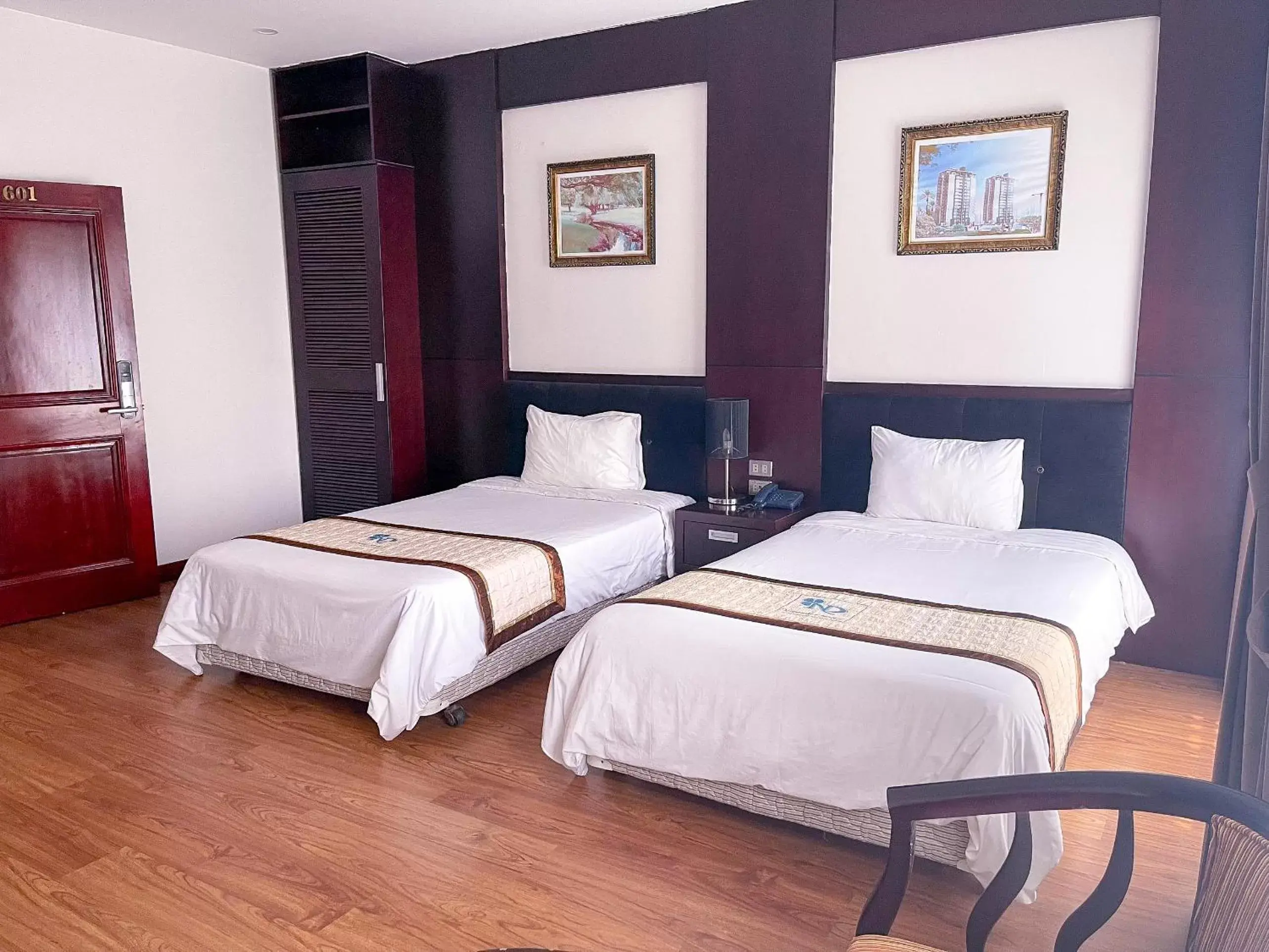 Superior Twin Room in Nam Dat Hotel by D'Lecia Ha Long Superior Twin Room in Nam Dat Hotel by D'Lecia Ha Long