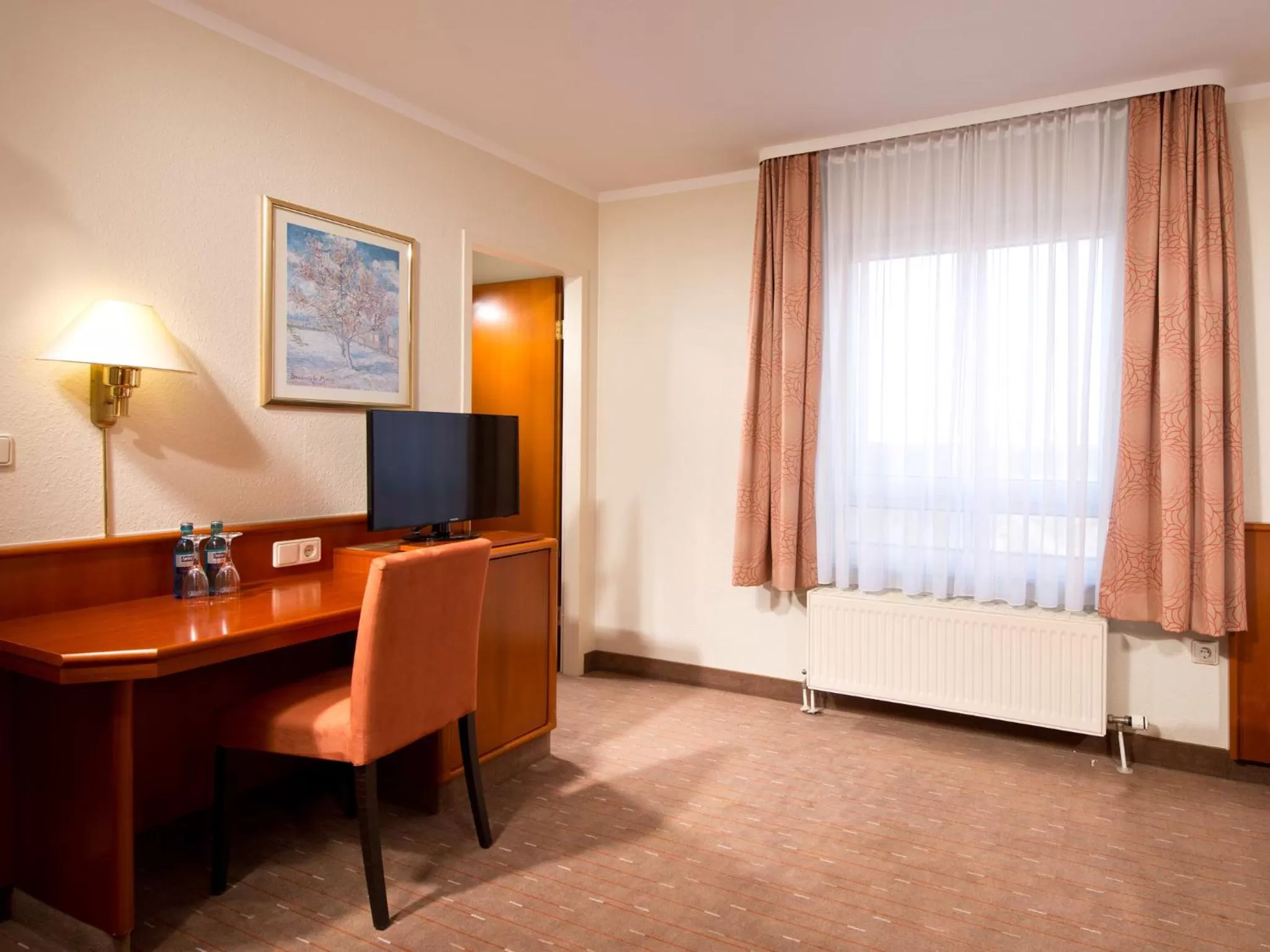 Photo of the whole room, Bed in ACHAT Hotel Schwarzheide Lausitz