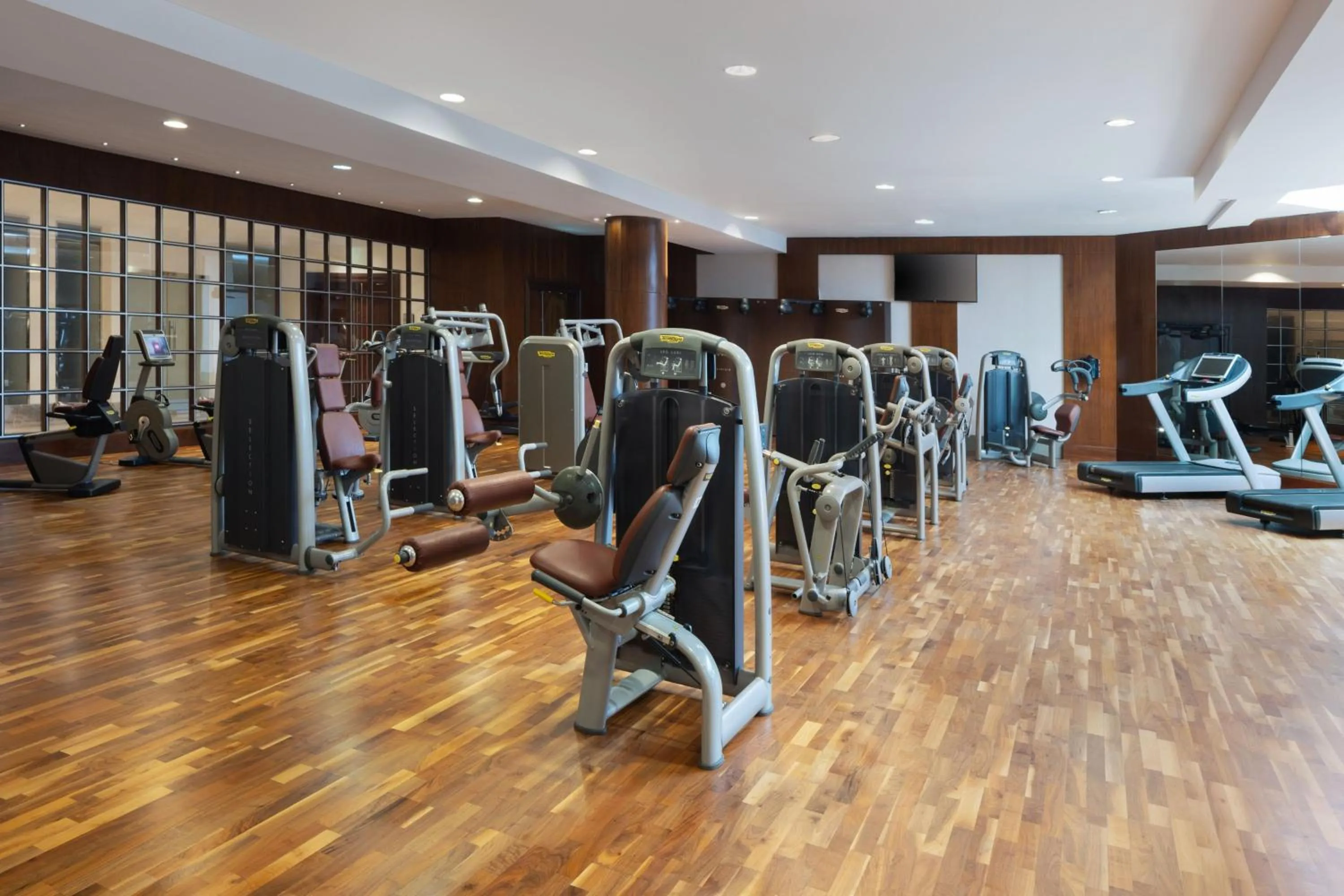 Fitness centre/facilities in Sheraton Oman Hotel