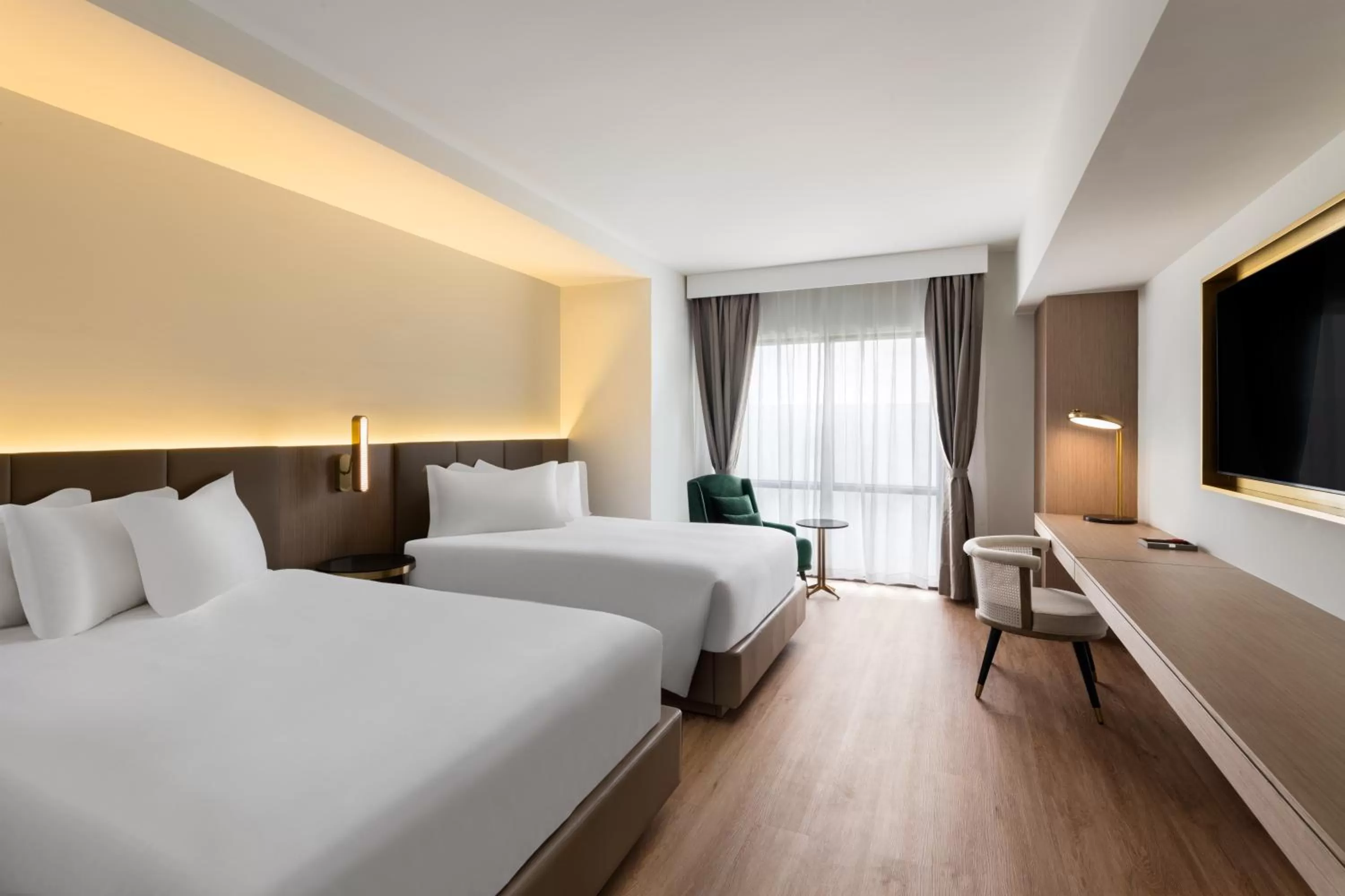 Bed in Dolce by Wyndham Hollywood