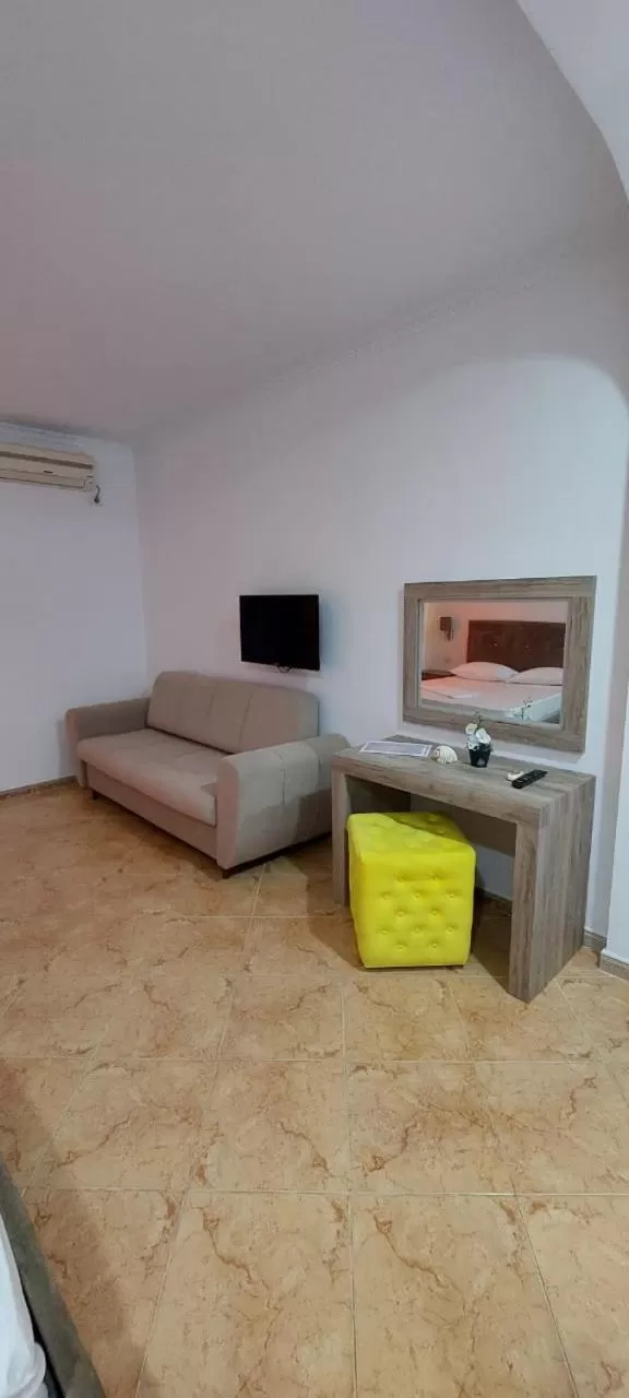 TV/Entertainment Center in HOTEL KRISTAL