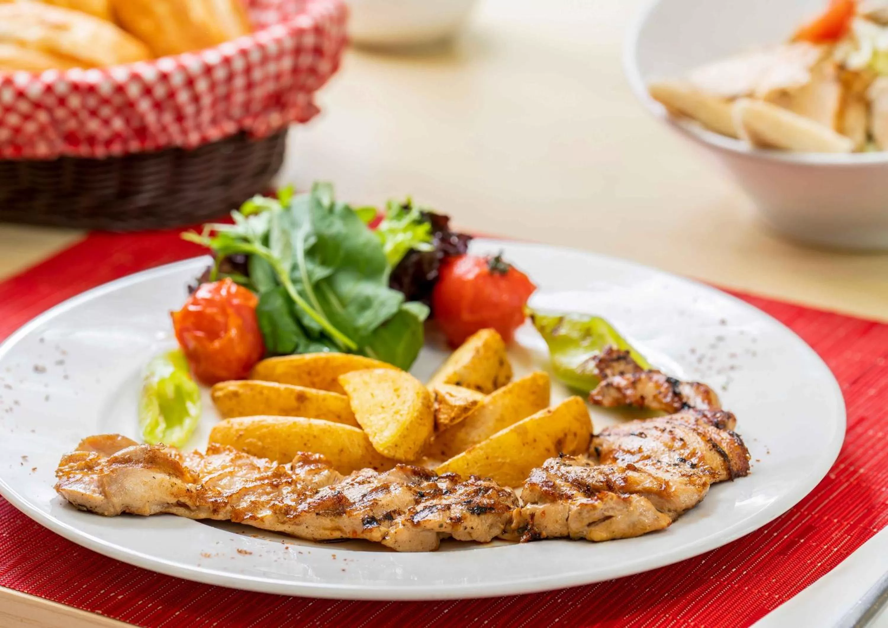 Food and drinks in Ibis Izmir Alsancak