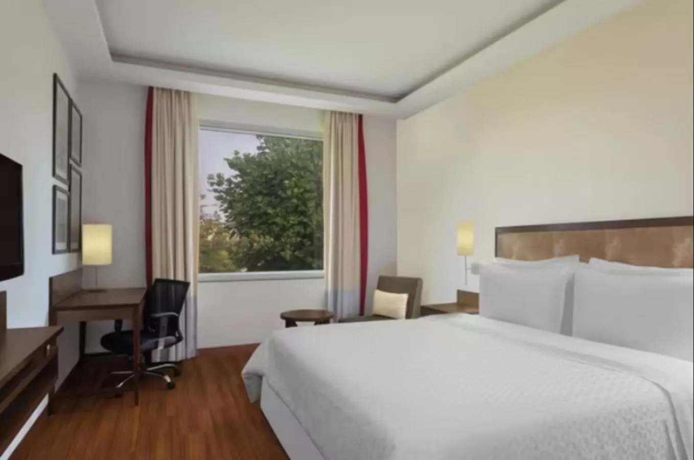 Bedroom, Bed in Four Points by Sheraton New Delhi, Airport Highway